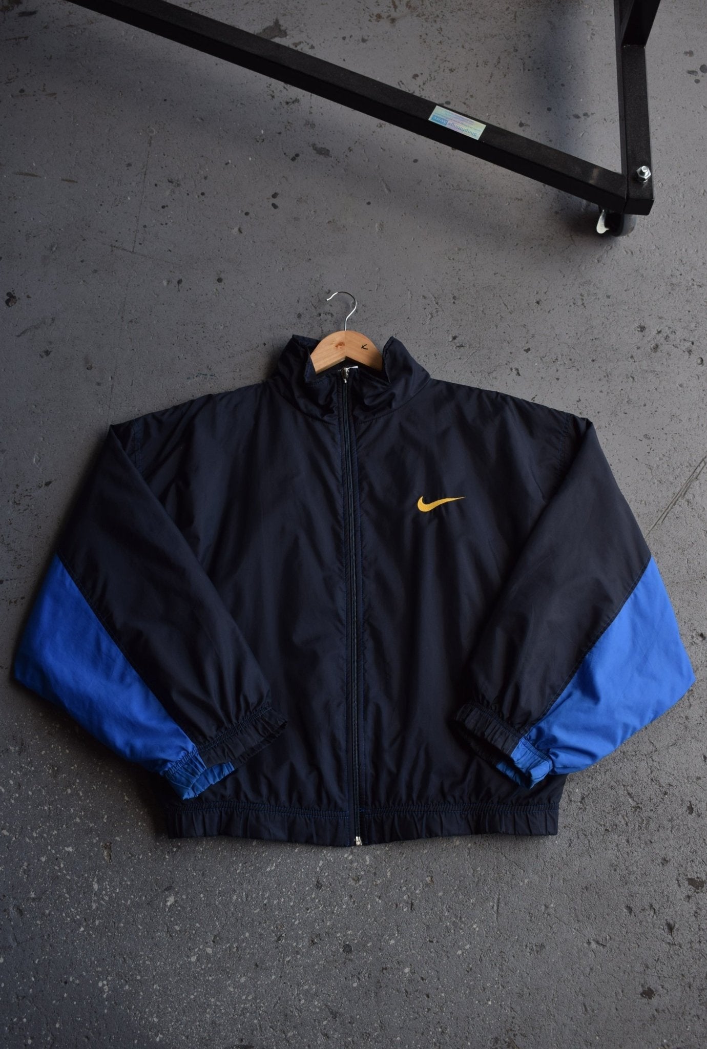 *RARE* Vintage 90s Nike Big Swoosh Embroidered Jacket (M) - Retrospective Store