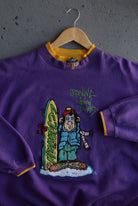 *RARE* Vintage LC Waikiki ‘Ironing Snow Board’ Embroidered Crewneck (M) - Retrospective Store