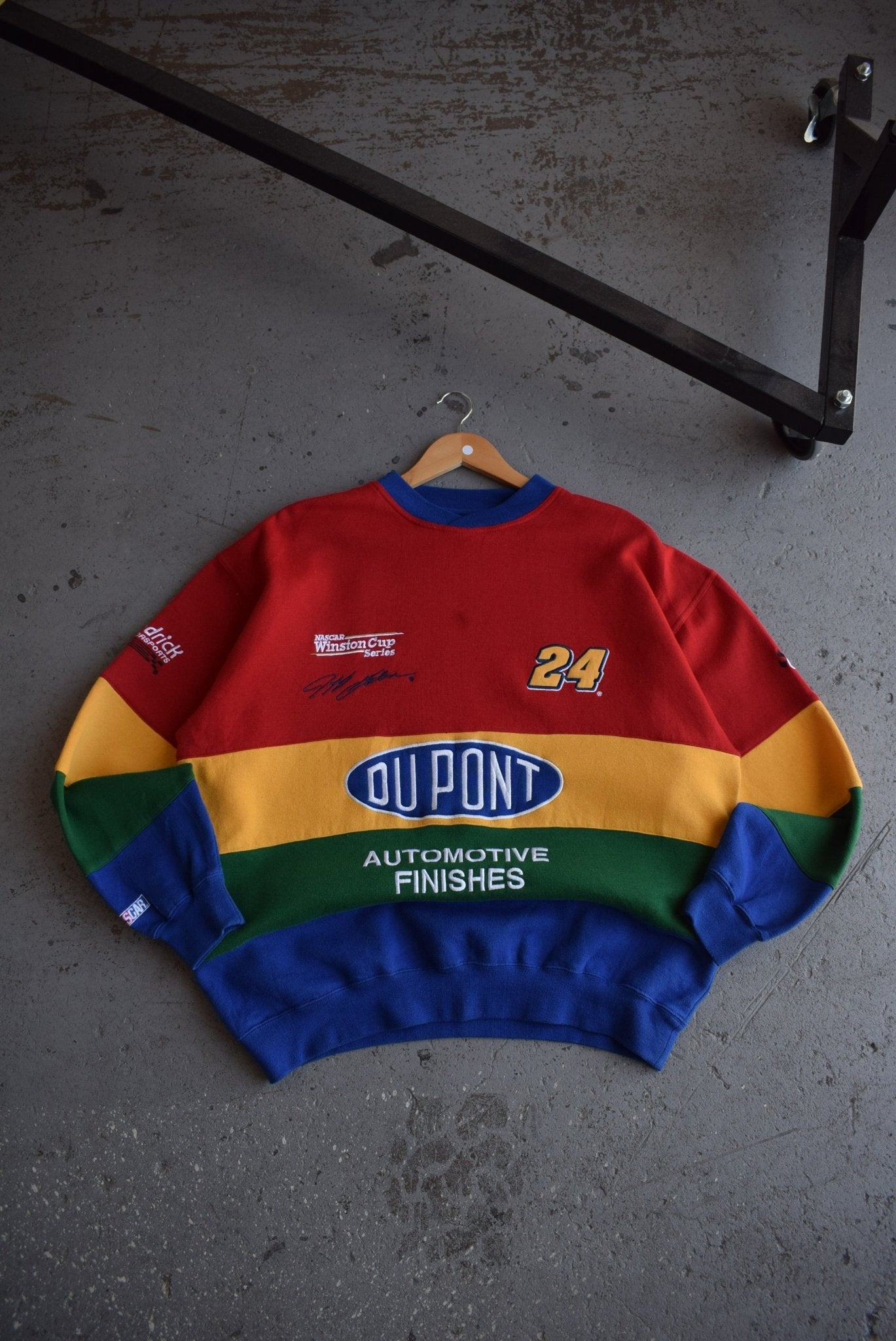 *Rare* Vintage NASCAR Winston Cup Series Dupont Embroidered Crewneck (XL/XXL) - Retrospective Store