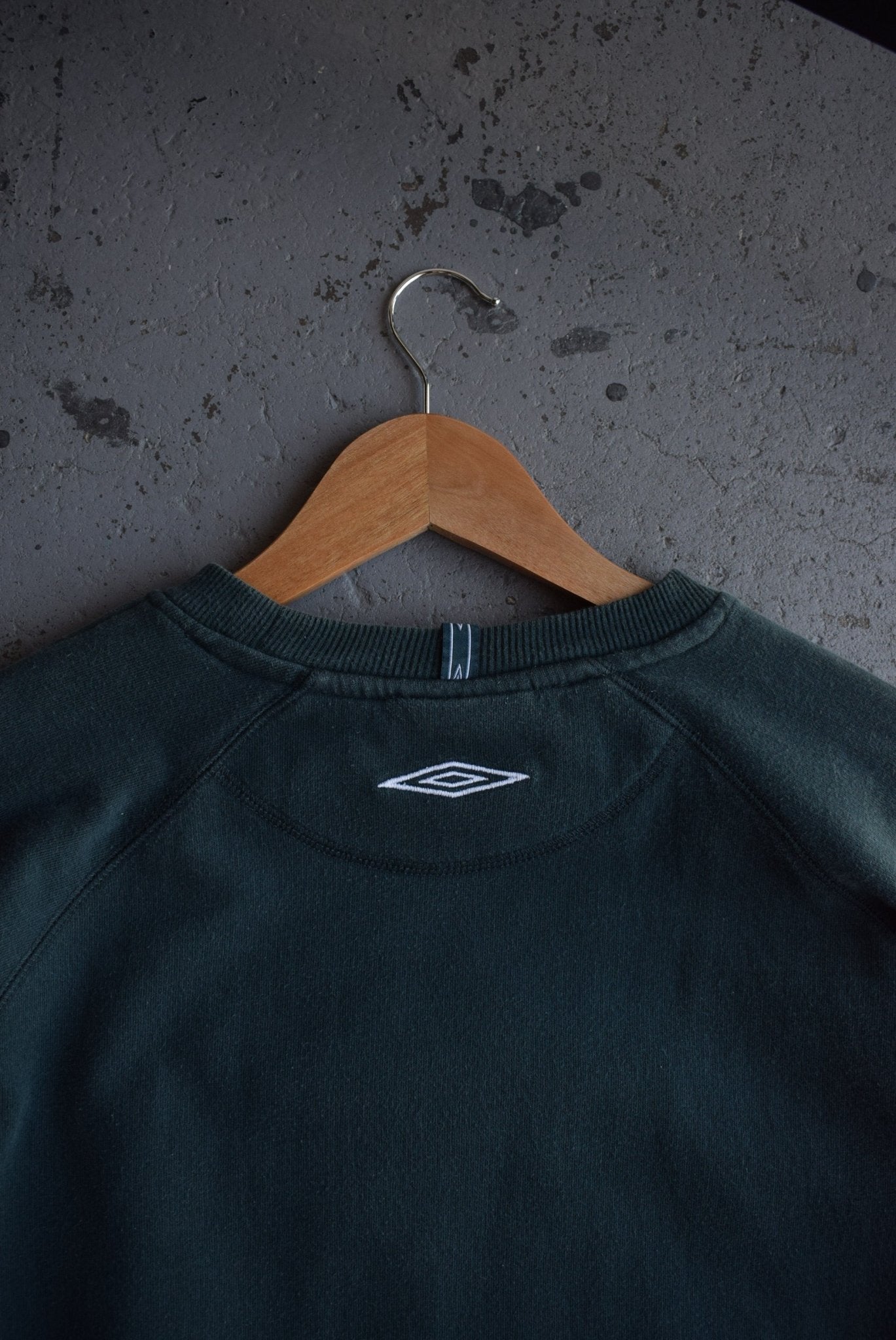 *Rare* Vintage Umbro Pro Training Embroidered Crewneck (L) - Retrospective Store