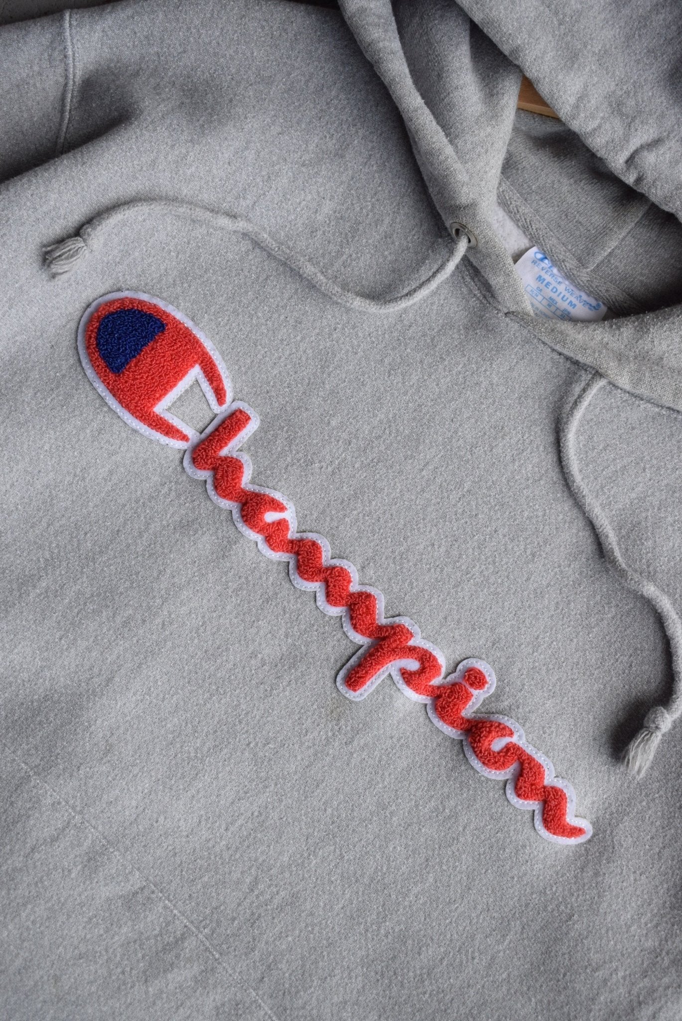 *Reverse - weave* Vintage Champion Embroidered Spellout Hoodie (M) - Retrospective Store