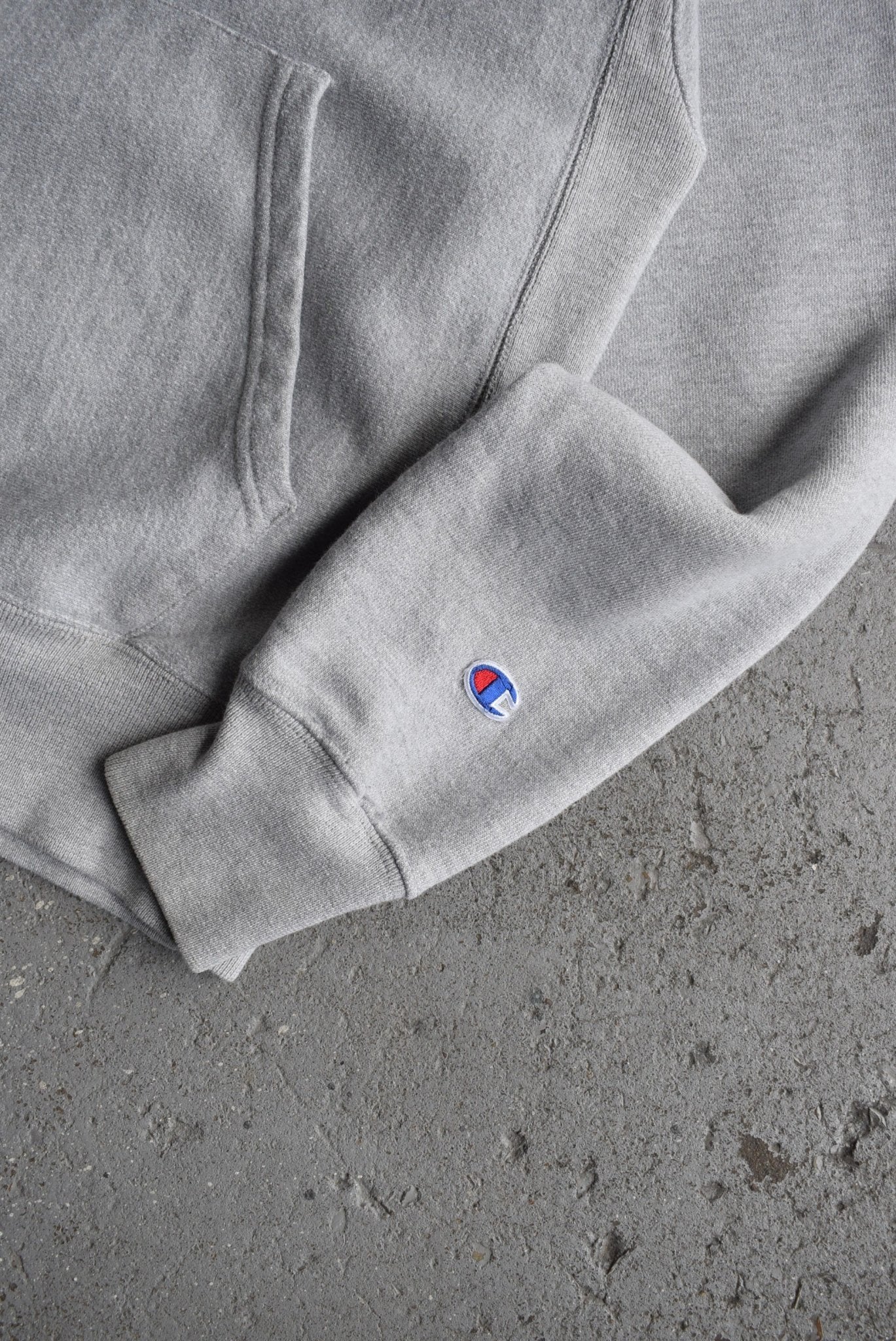 *Reverse - weave* Vintage Champion Embroidered Spellout Hoodie (M) - Retrospective Store