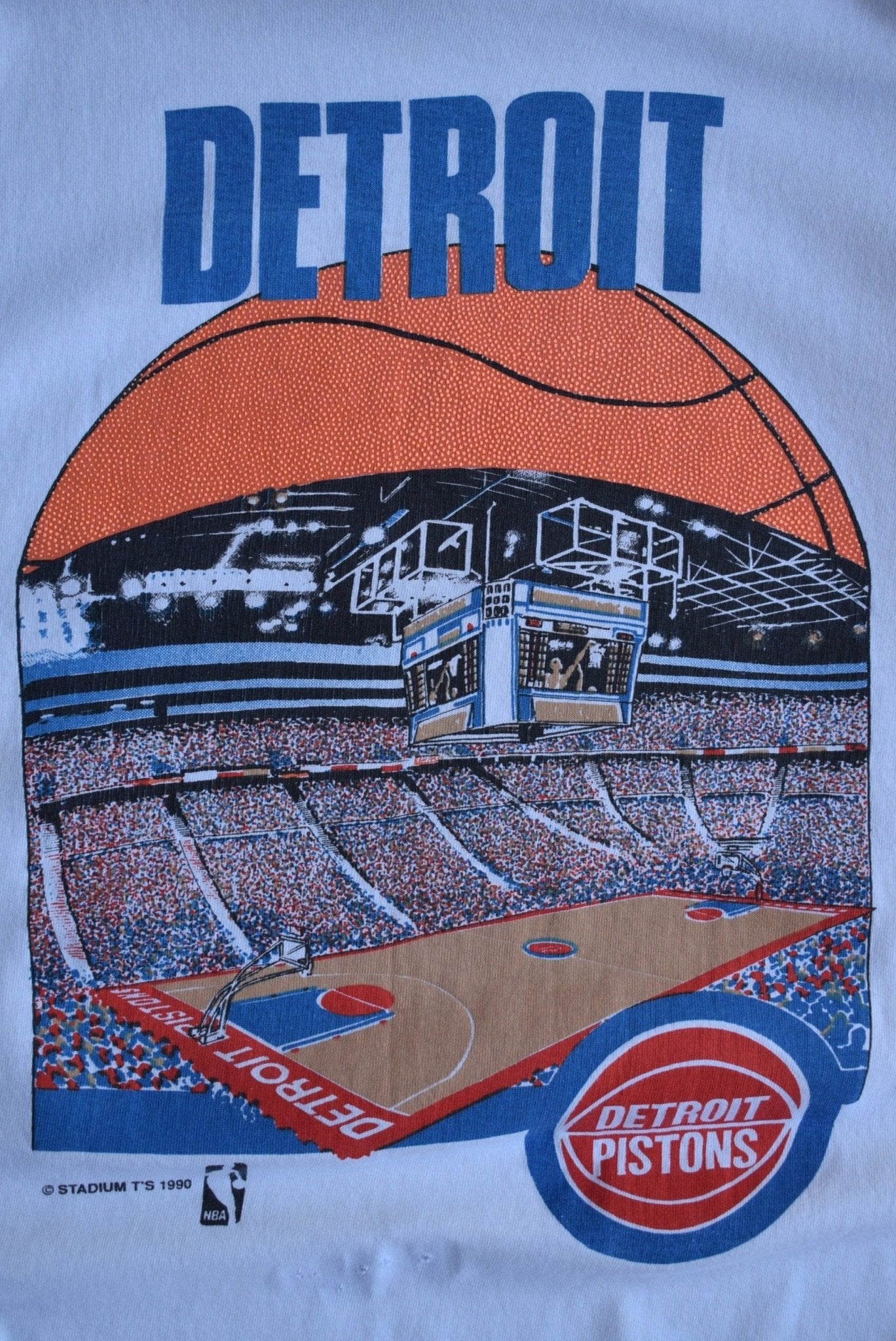 Vintage 1990 NBA Detroit Pistons Tee (M/L) - Retrospective Store