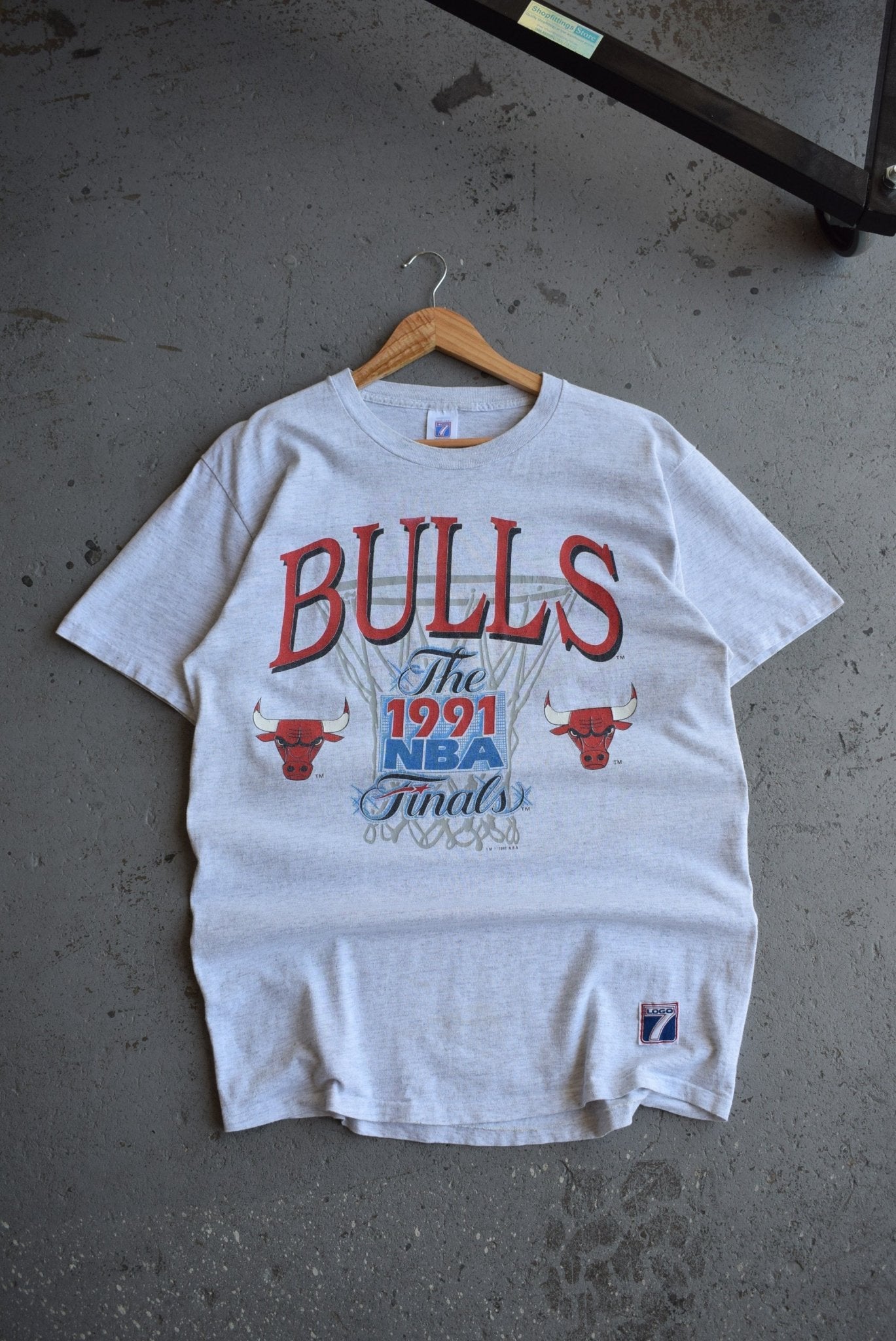 Vintage 1991 NBA Chicago Bulls Finals Tee (L) - Retrospective Store