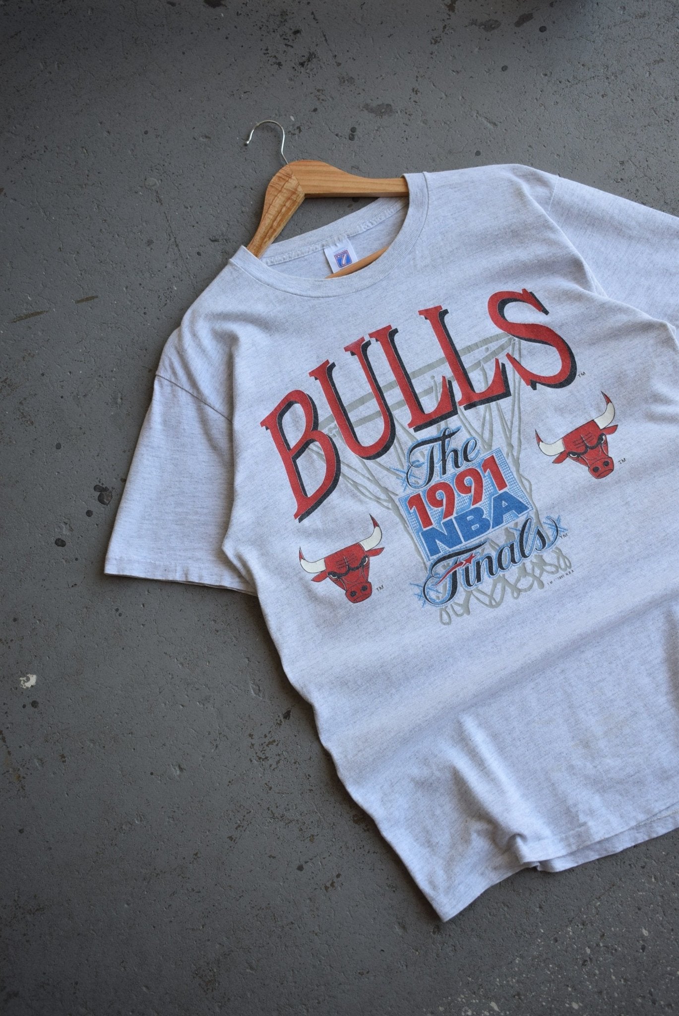 Vintage 1991 NBA Chicago Bulls Finals Tee (L) - Retrospective Store