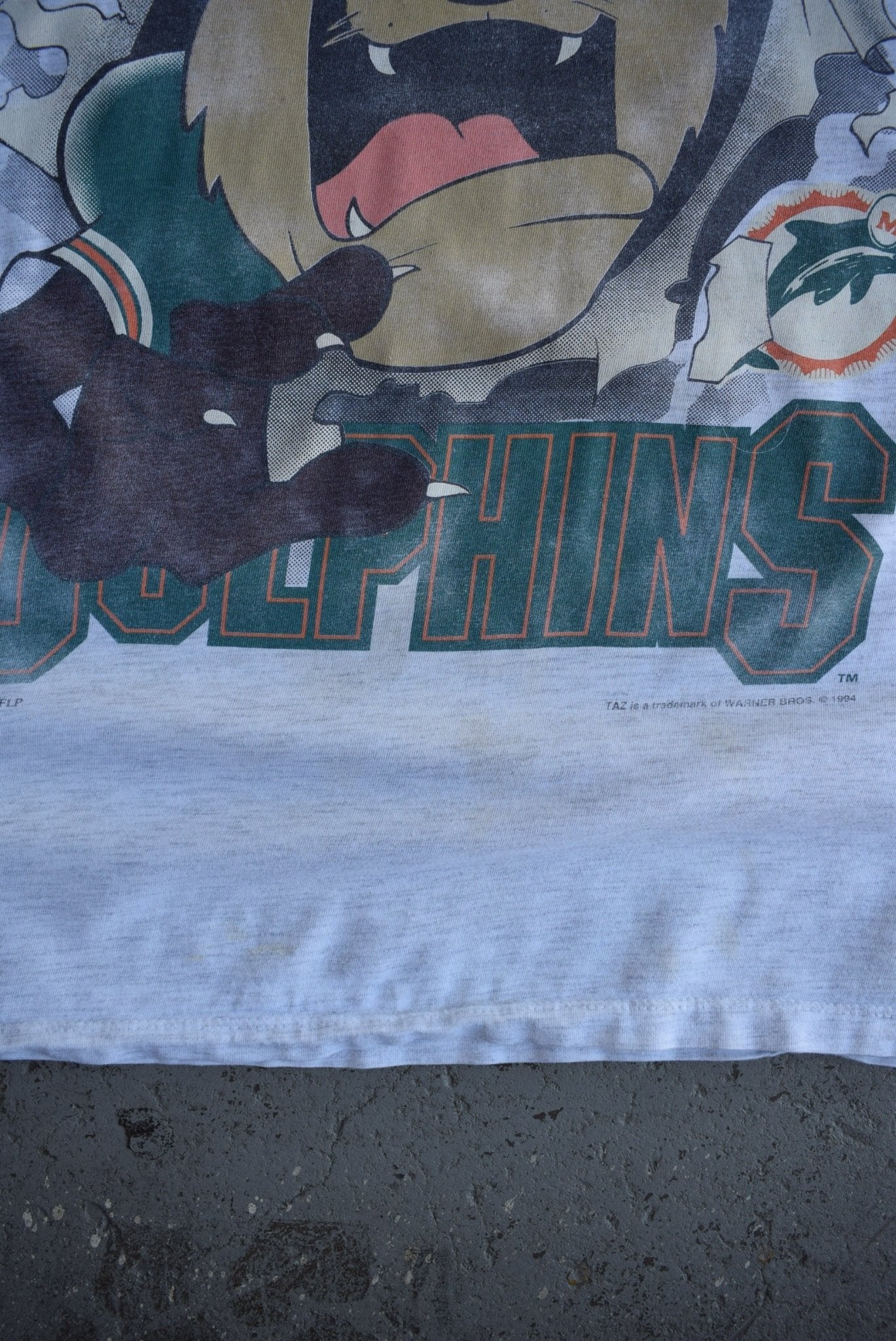 Vintage 1994 NFL Miami Dolphins x Warner Bros. Taz Tee (XL) - Retrospective Store