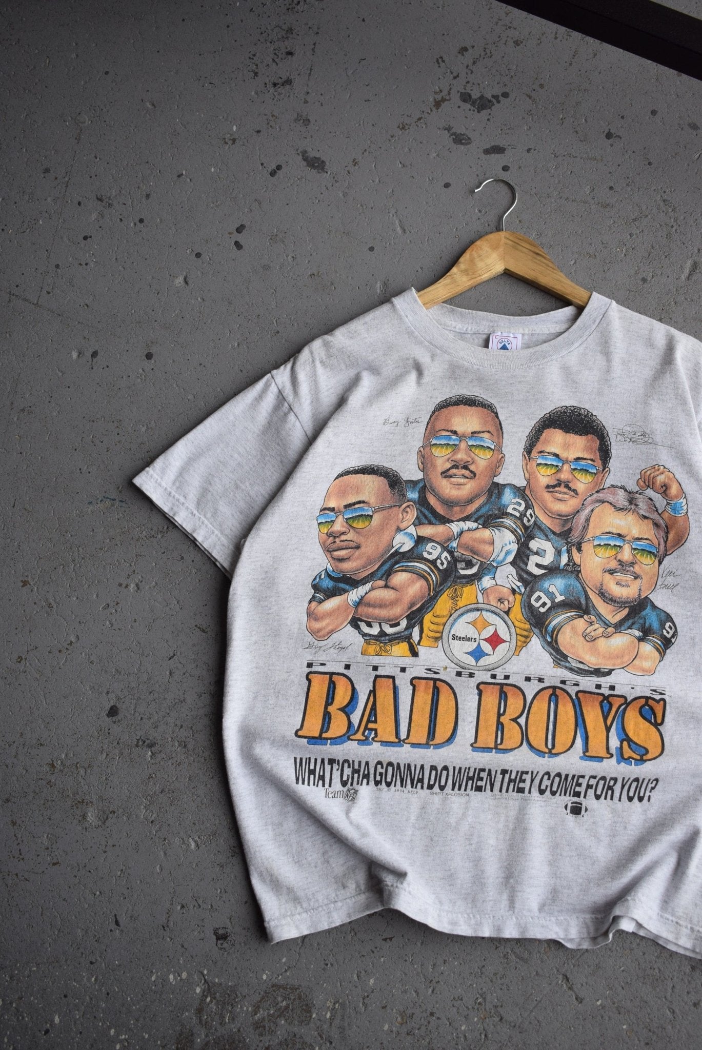 Vintage 1994 NFL Pittsburgh Steelers Bad Boys Tee (M/L) - Retrospective Store