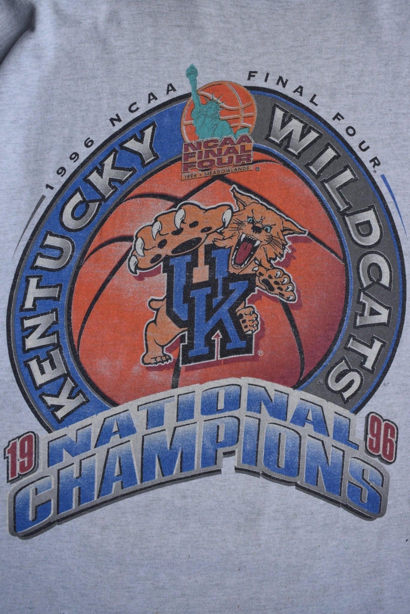 Vintage 1996 Kentucky Wildcats National Champions Tee (XXL) - Retrospective Store