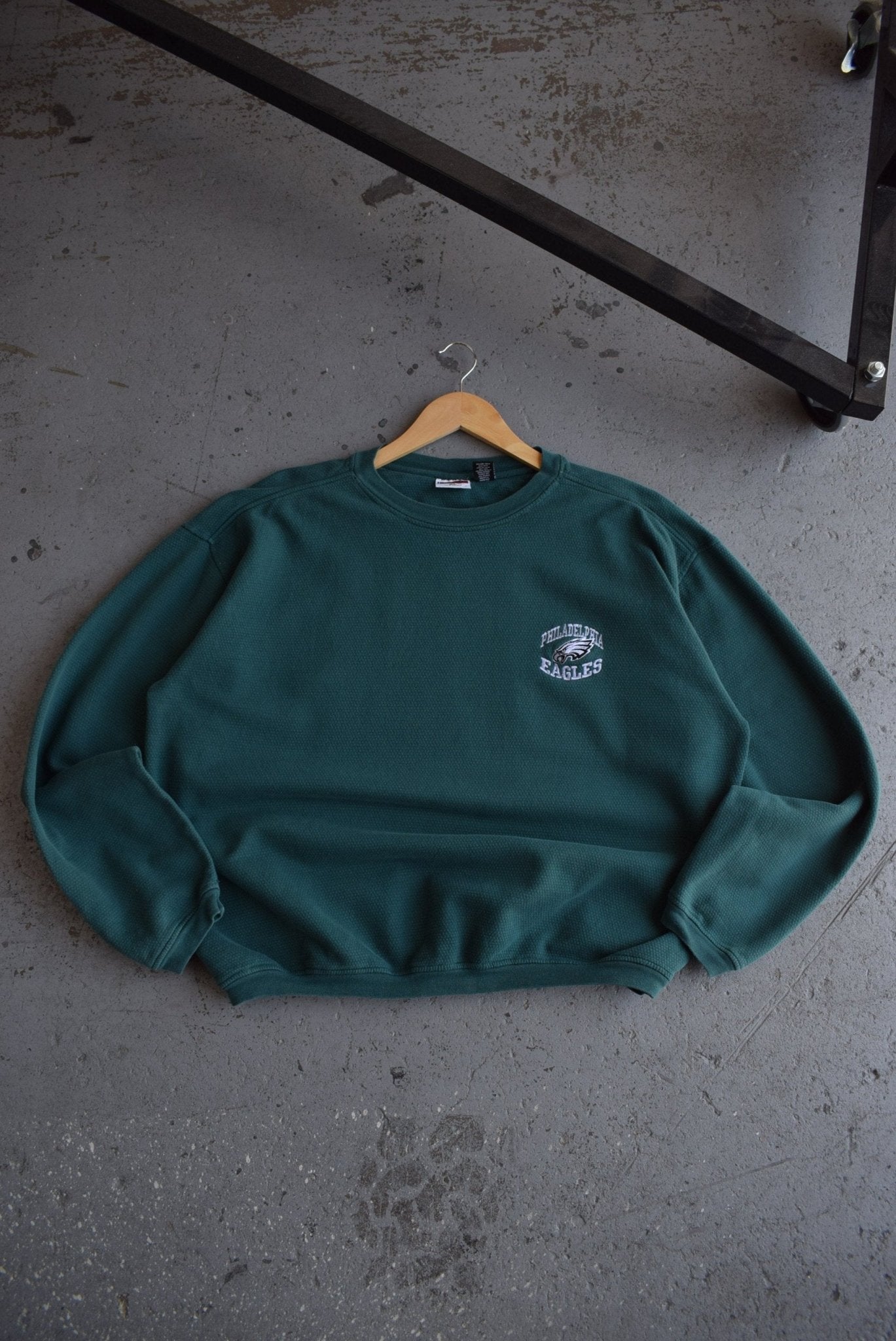 Vintage 1996 NFL Philadelphia Eagles Embroidered Crewneck (L/XL) - Retrospective Store