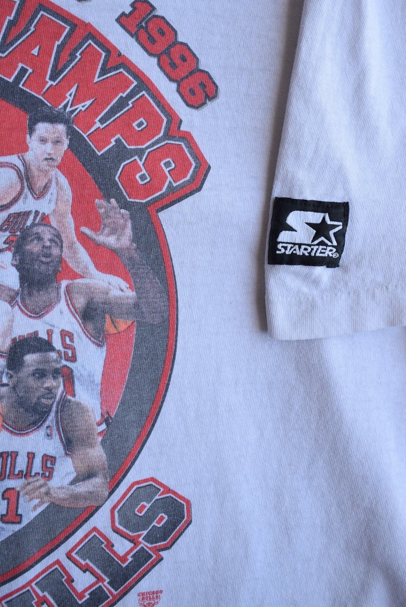 Vintage 1996 Starter x NBA Chicago Bulls Champions Tee (XL) - Retrospective Store