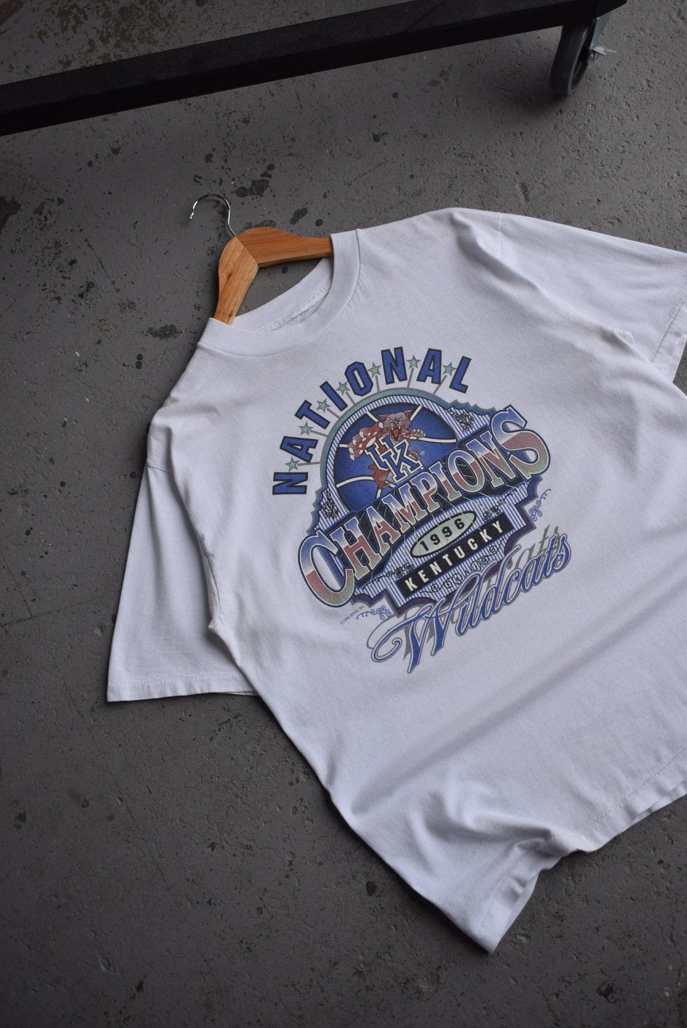 Vintage 1996 University of Kentucky National Champions Tee (L) - Retrospective Store