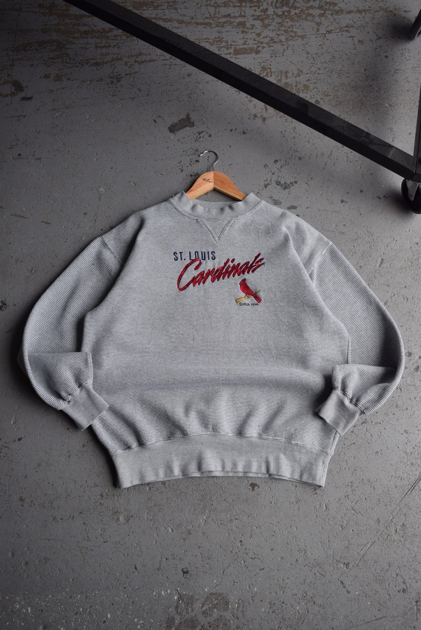 Vintage 1998 MLB St. Louis Cardinals Embroidered Crewneck (L) - Retrospective Store