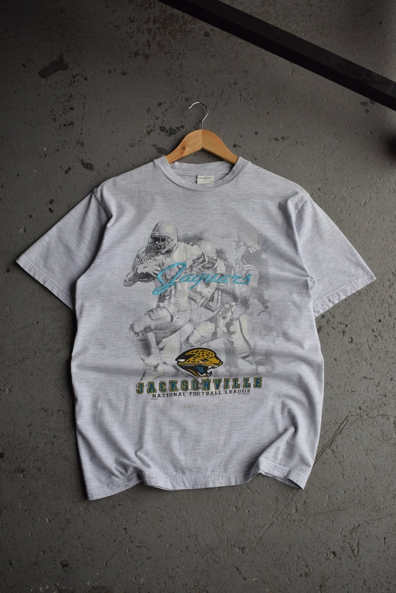 Vintage 1998 NFL Jacksonville Jaguars Embroidered Tee (M/L) - Retrospective Store