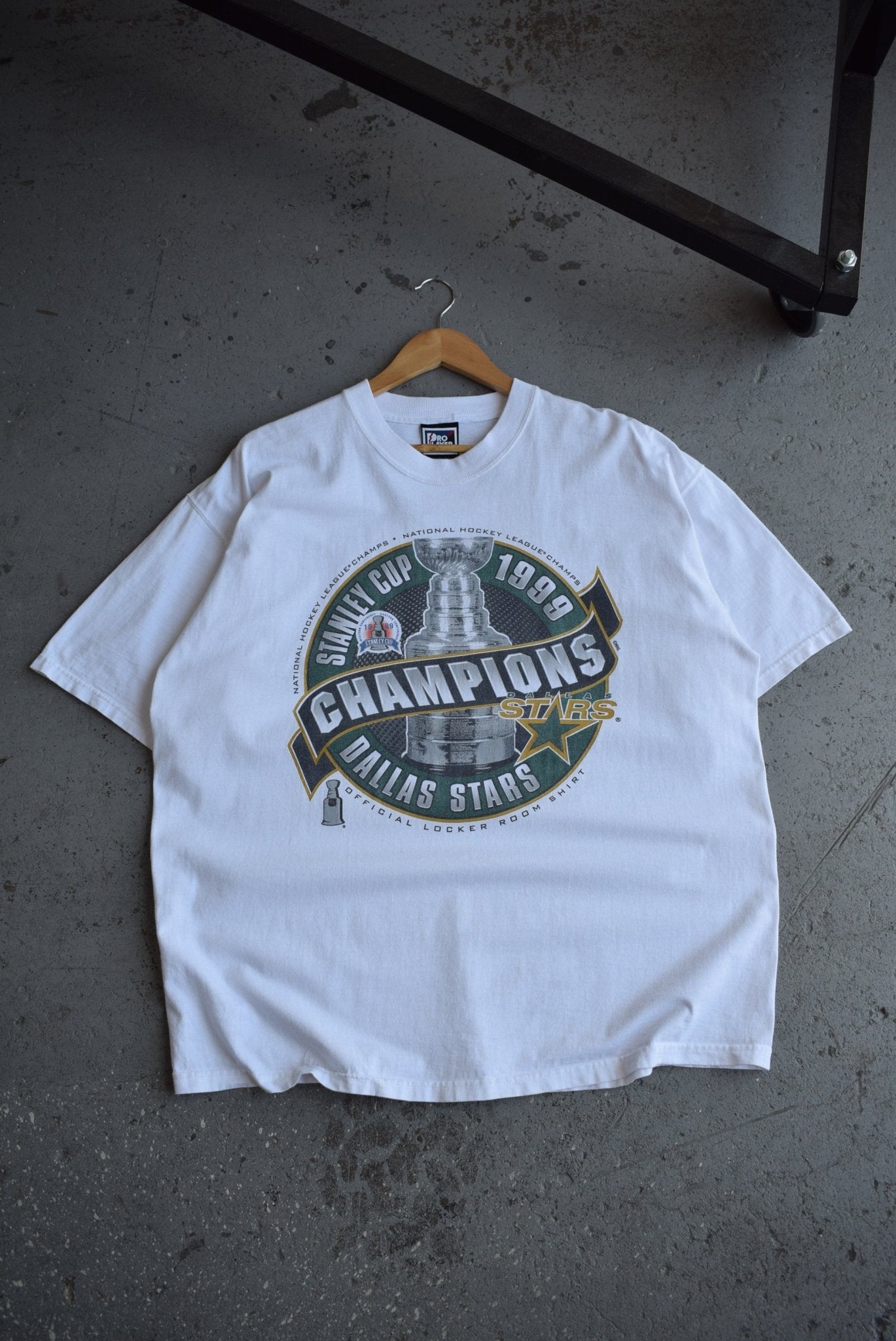 Vintage 1999 Pro - Player x NHL Dallas Stars Champions Tee (XL) - Retrospective Store