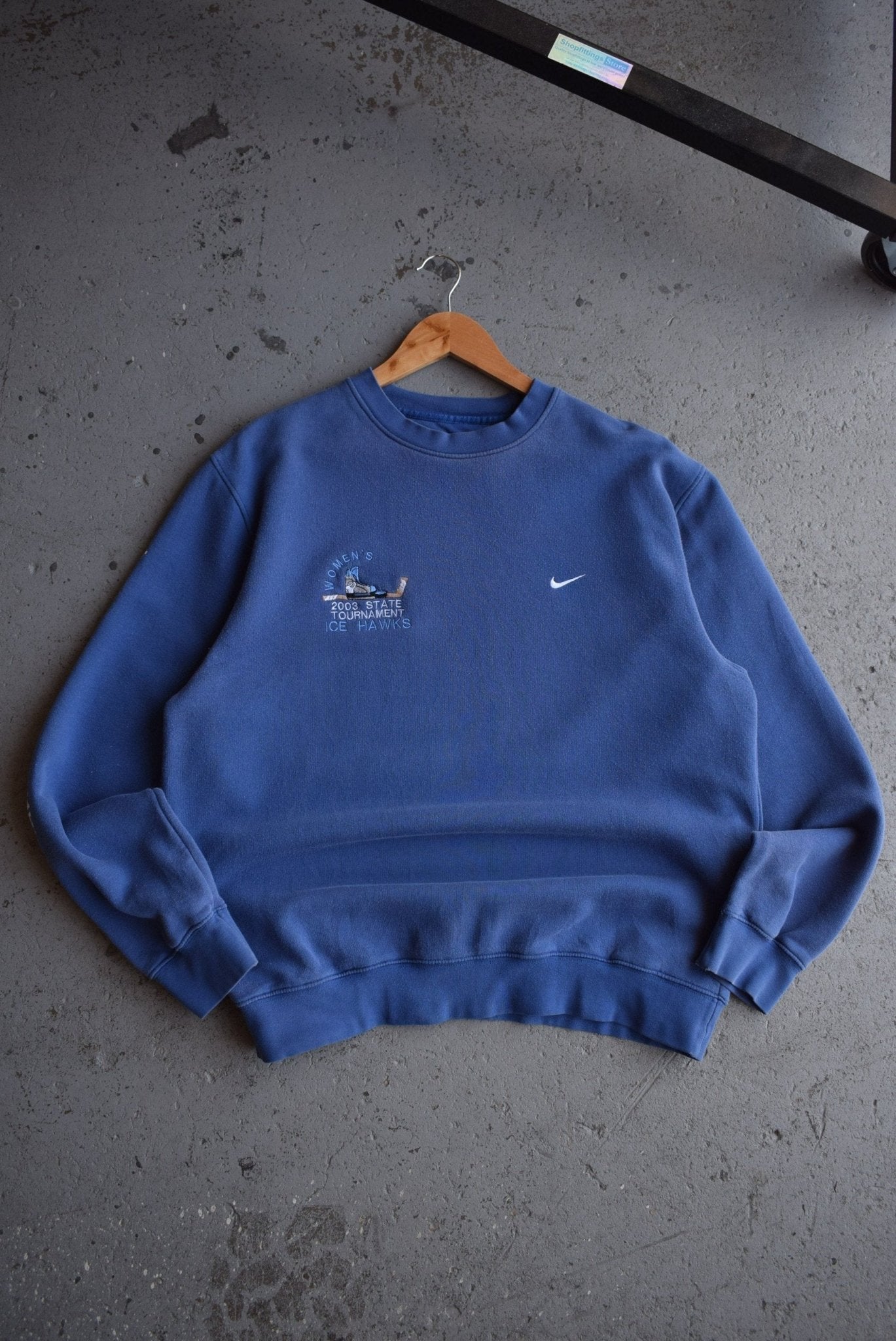 Vintage 2003 Nike x Womens Ice Hockey Championships Embroidered Crewneck (L) - Retrospective Store