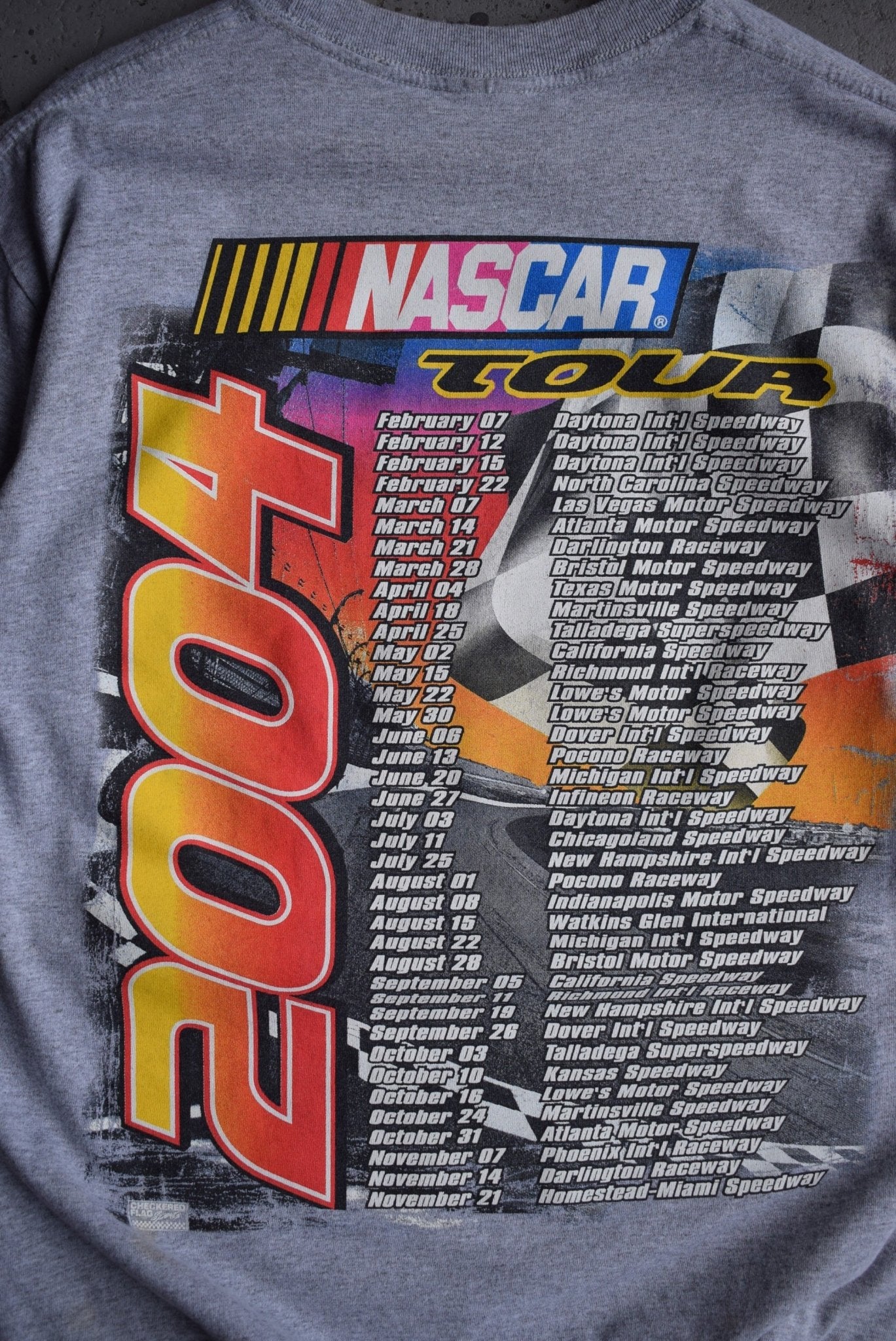 Vintage 2004 NASCAR Feel The Heat Tour Tee (M) - Retrospective Store