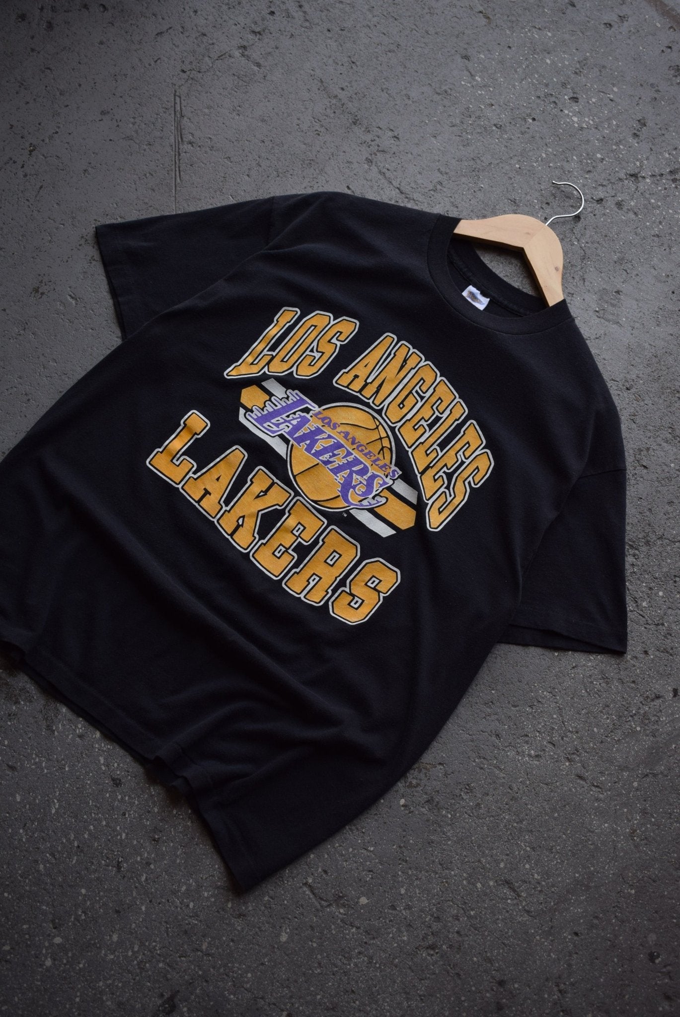 Vintage 80s NBA Los Angeles Lakers Tee (L) - Retrospective Store