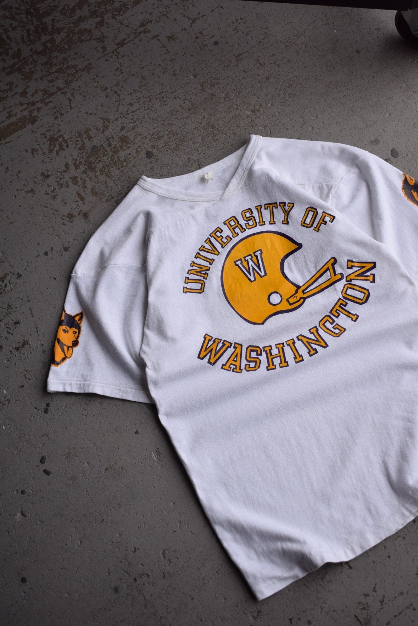 Vintage 80s University of Washington Football Tee (M) - Retrospective Store