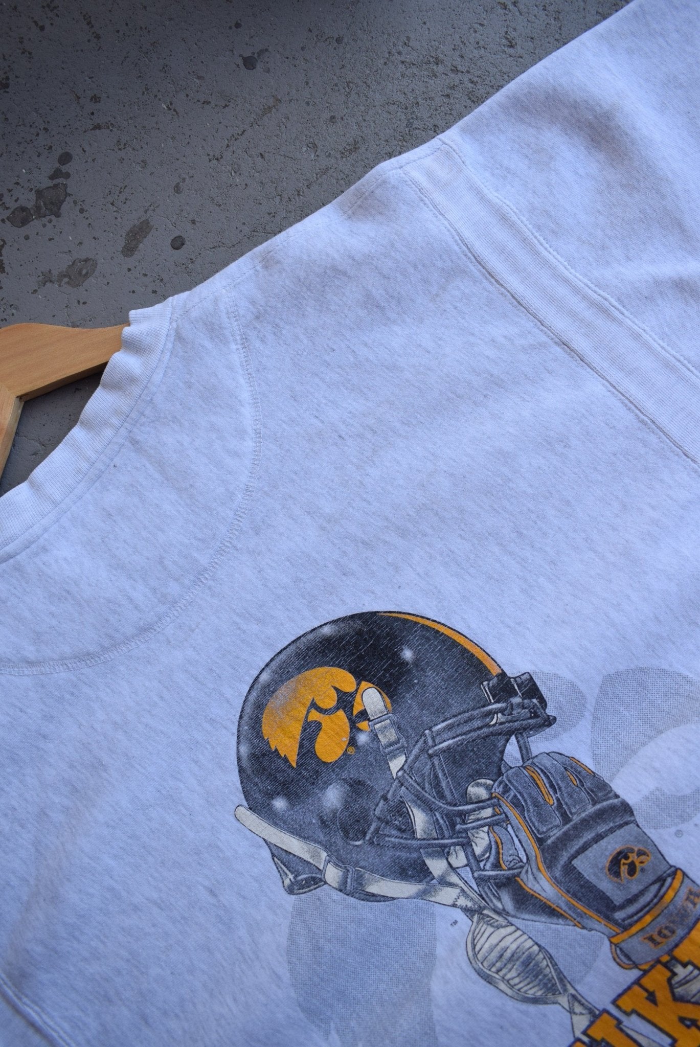 Vintage 90s Iowa Hawkeyes Football Crewneck (M) - Retrospective Store