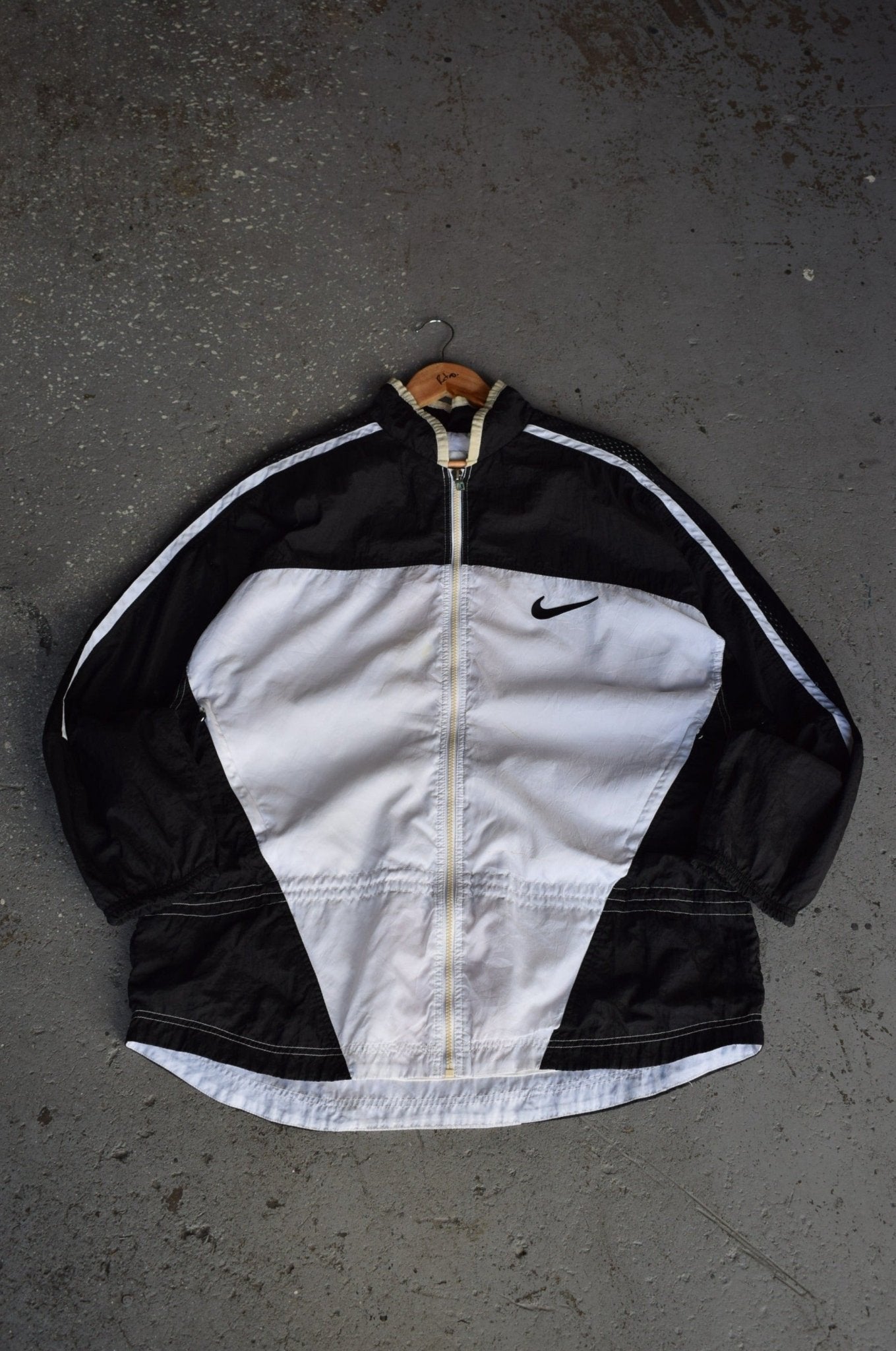 Vintage 90s Nike Big Swoosh Embroidered Jacket (L/XL) - Retrospective Store