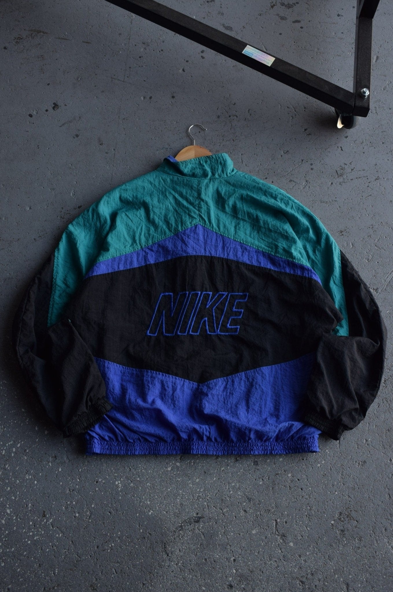 Vintage 90s Nike Classic Logo Embroidered Spellout Jacket (XL) - Retrospective Store