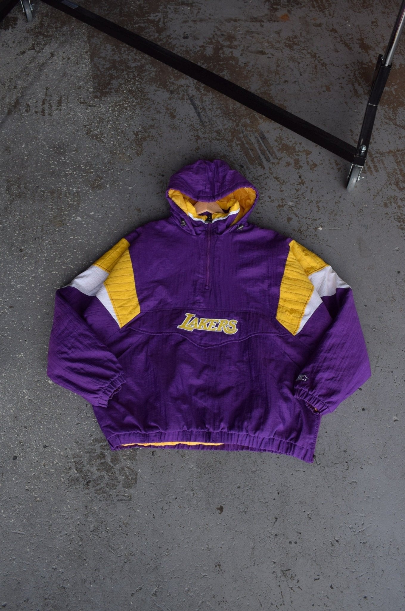 Vintage 90s Starter x NBA Los Angeles Lakers Quarter Zip Puffer Jacket (XXL) - Retrospective Store