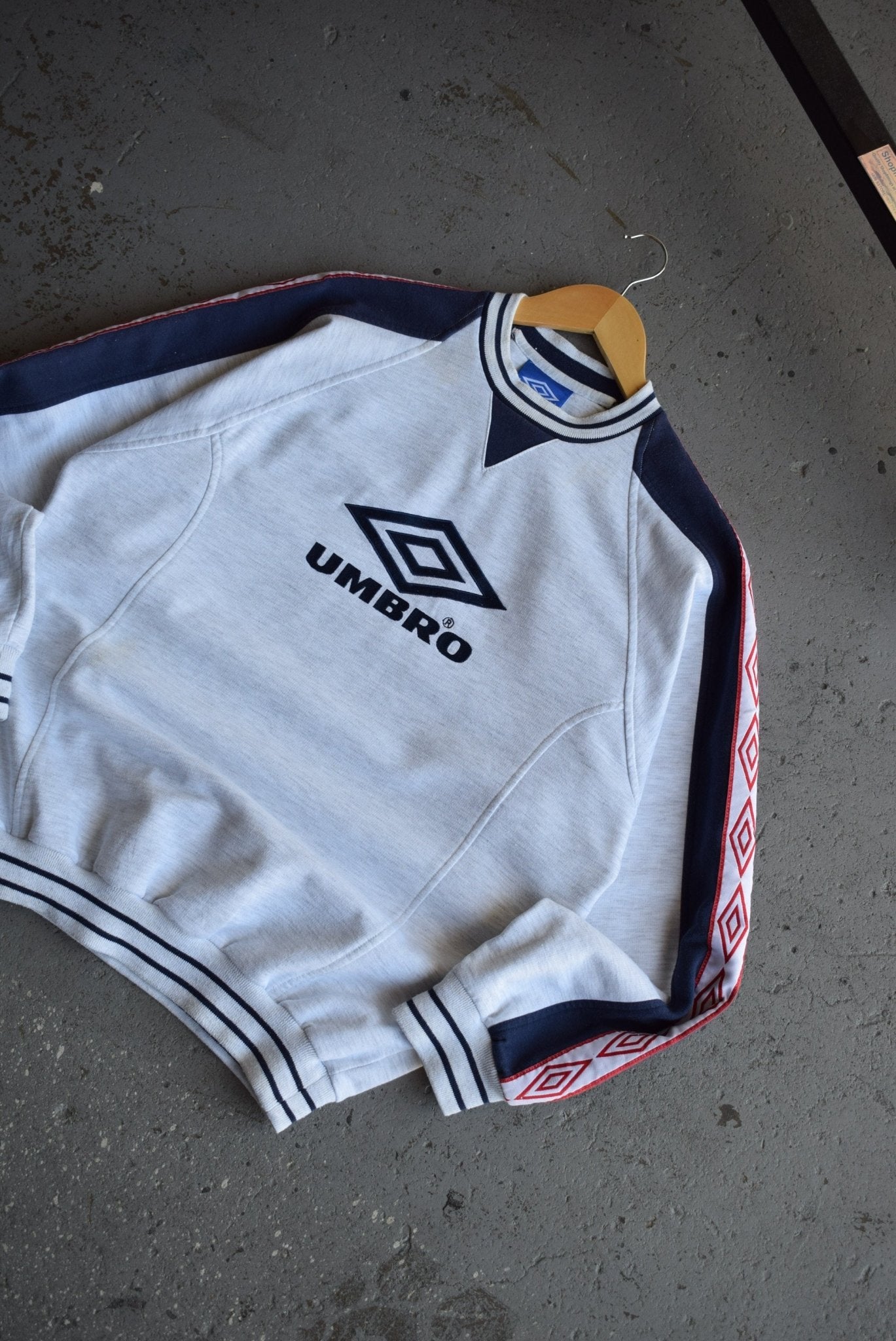 Vintage 90s Umbro Embroidered Spellout Crewneck (M) - Retrospective Store