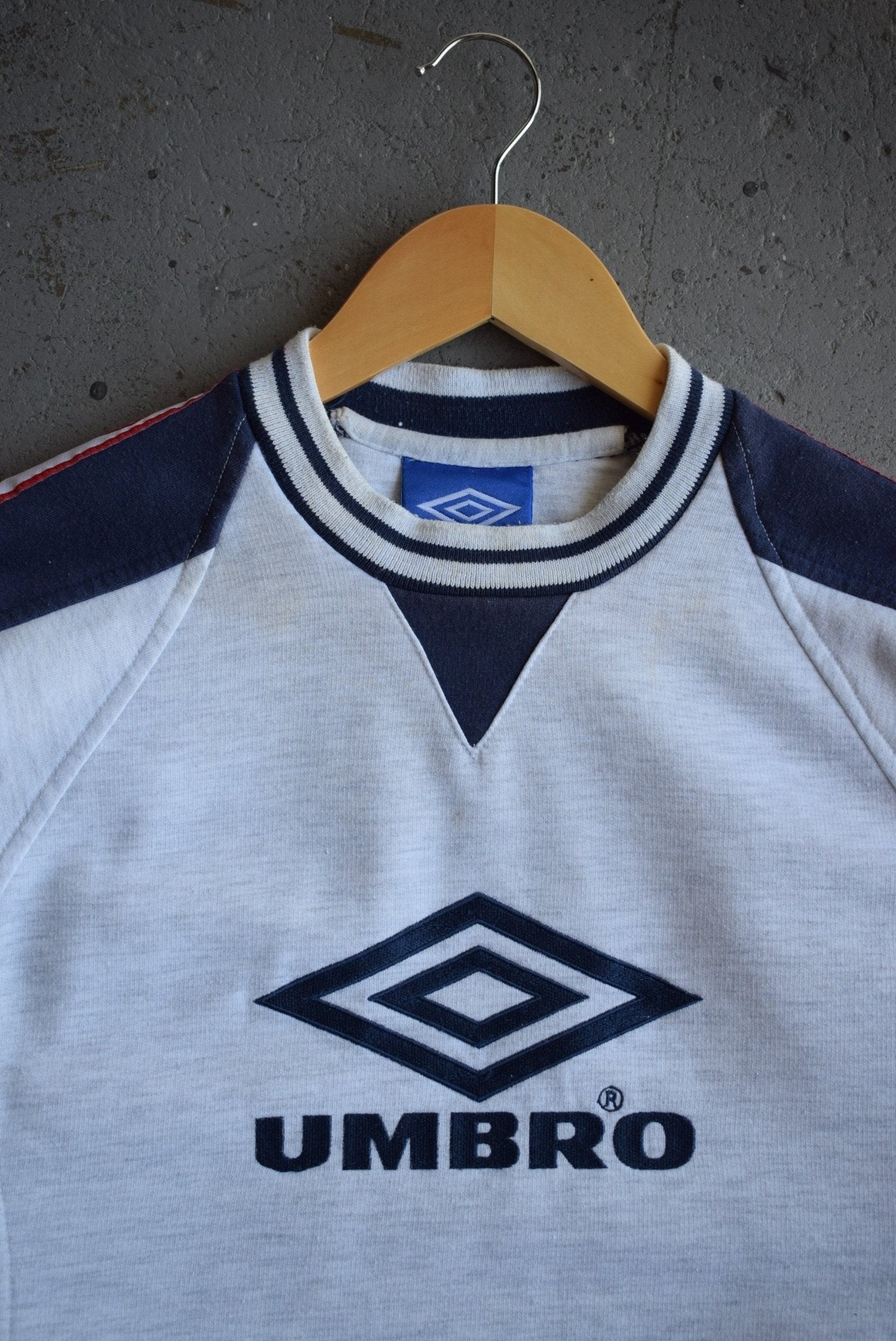 Vintage 90s Umbro Embroidered Spellout Crewneck (M) - Retrospective Store