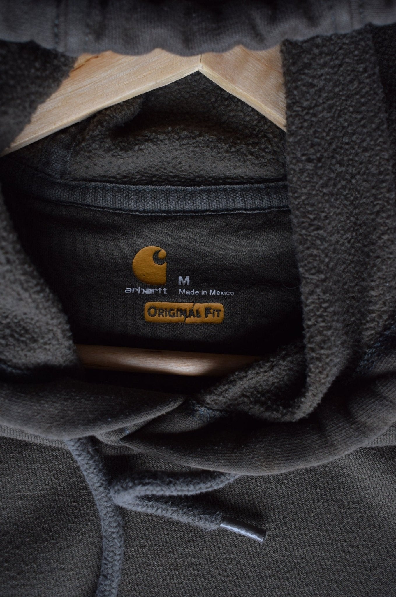 Vintage Carhartt Classic Logo Hoodie (M) - Retrospective Store