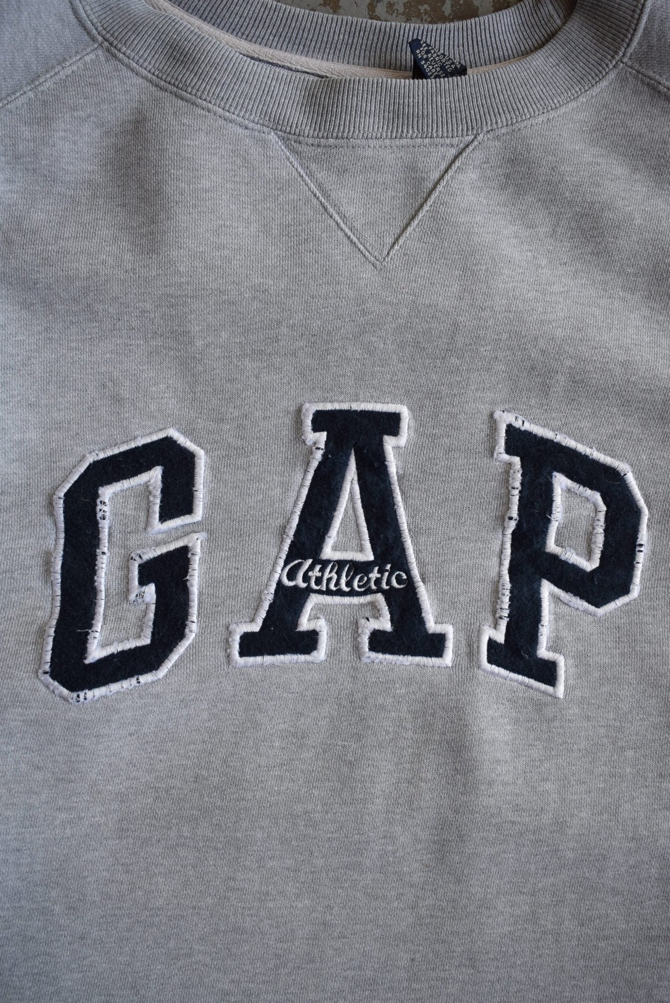 Vintage GAP Athletic Embroidered Spellout Crewneck (XL) - Retrospective Store