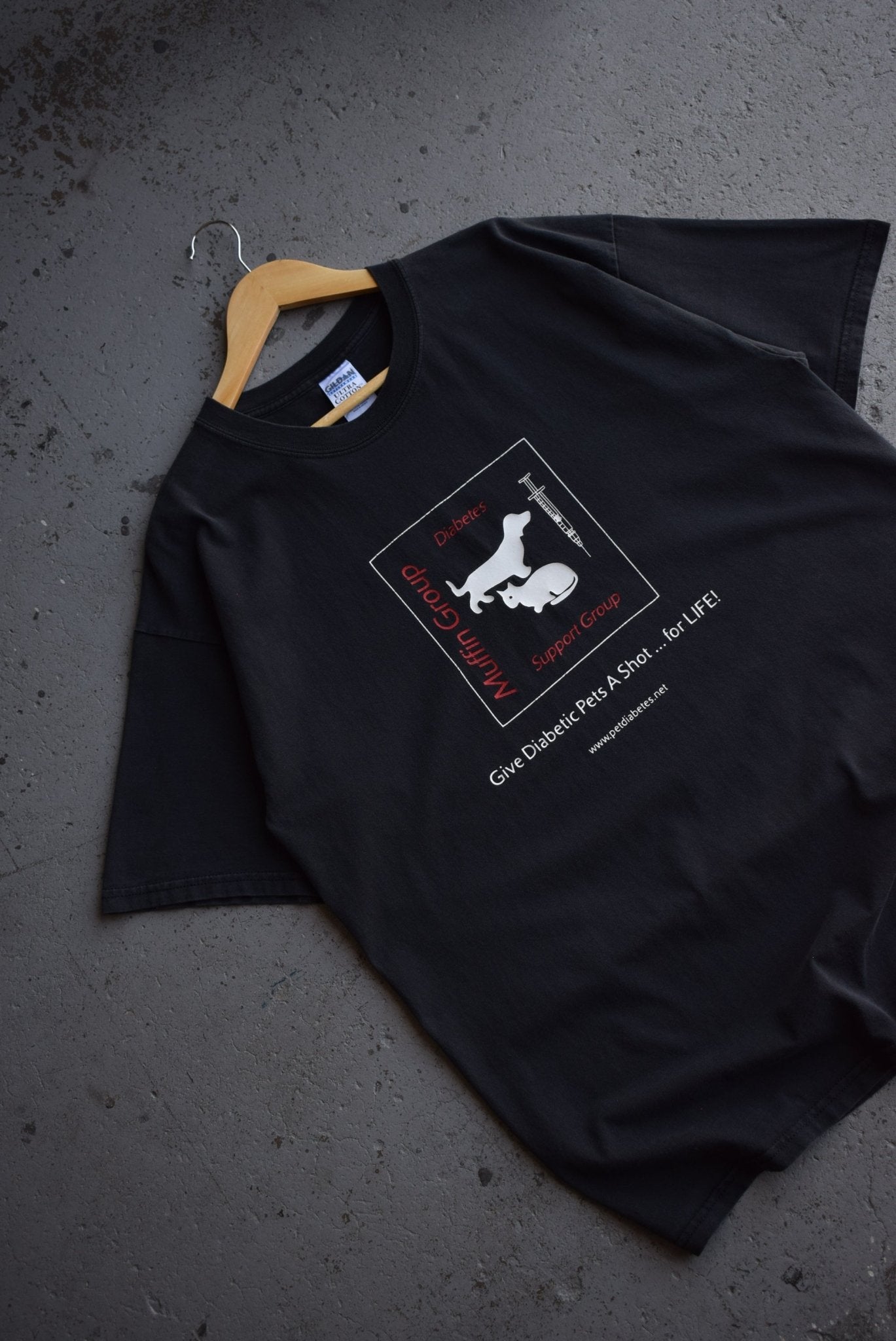 Vintage 'Give Diabetic Pets a Shot' Tee (XL) - Retrospective Store