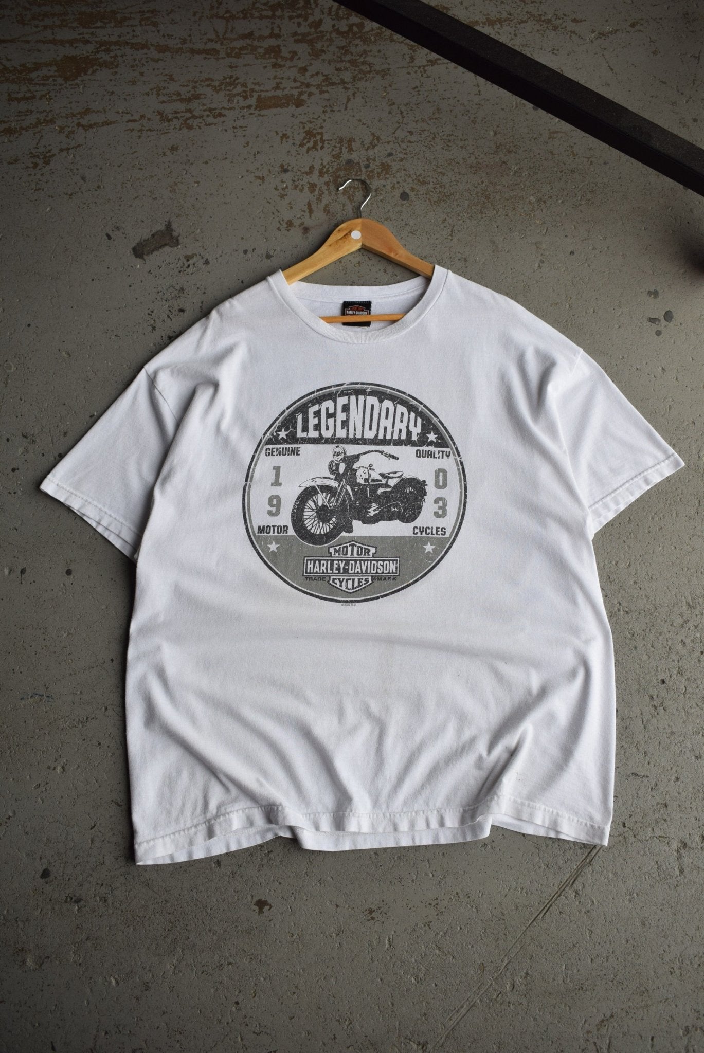 Vintage Harley Davidson 'Legendary' Tee (XXL) - Retrospective Store