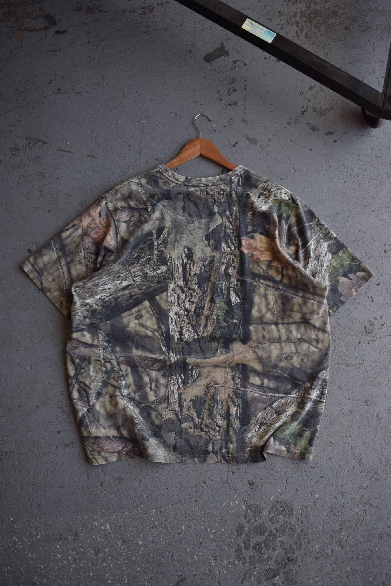 Vintage Mossy Oak Real Tree Tee (XL) - Retrospective Store