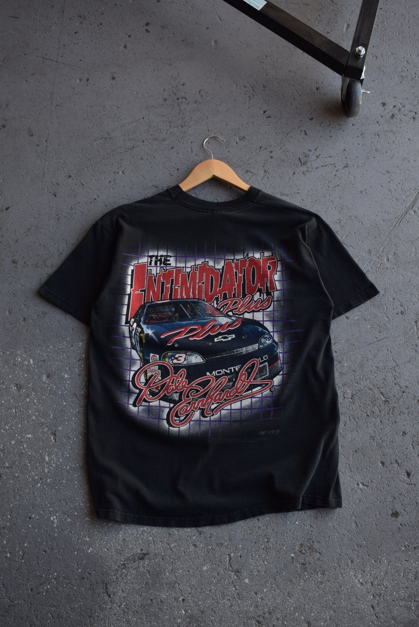 Vintage NASCAR Dale Earnhardt 'The Intimidator' Tee (L) - Retrospective Store
