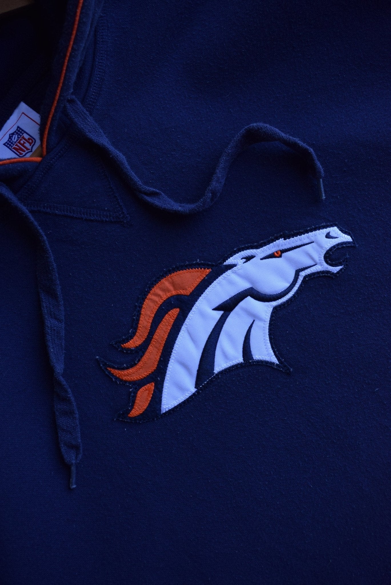 Vintage NFL Denver Broncos Embroidered Hoodie (XL) - Retrospective Store