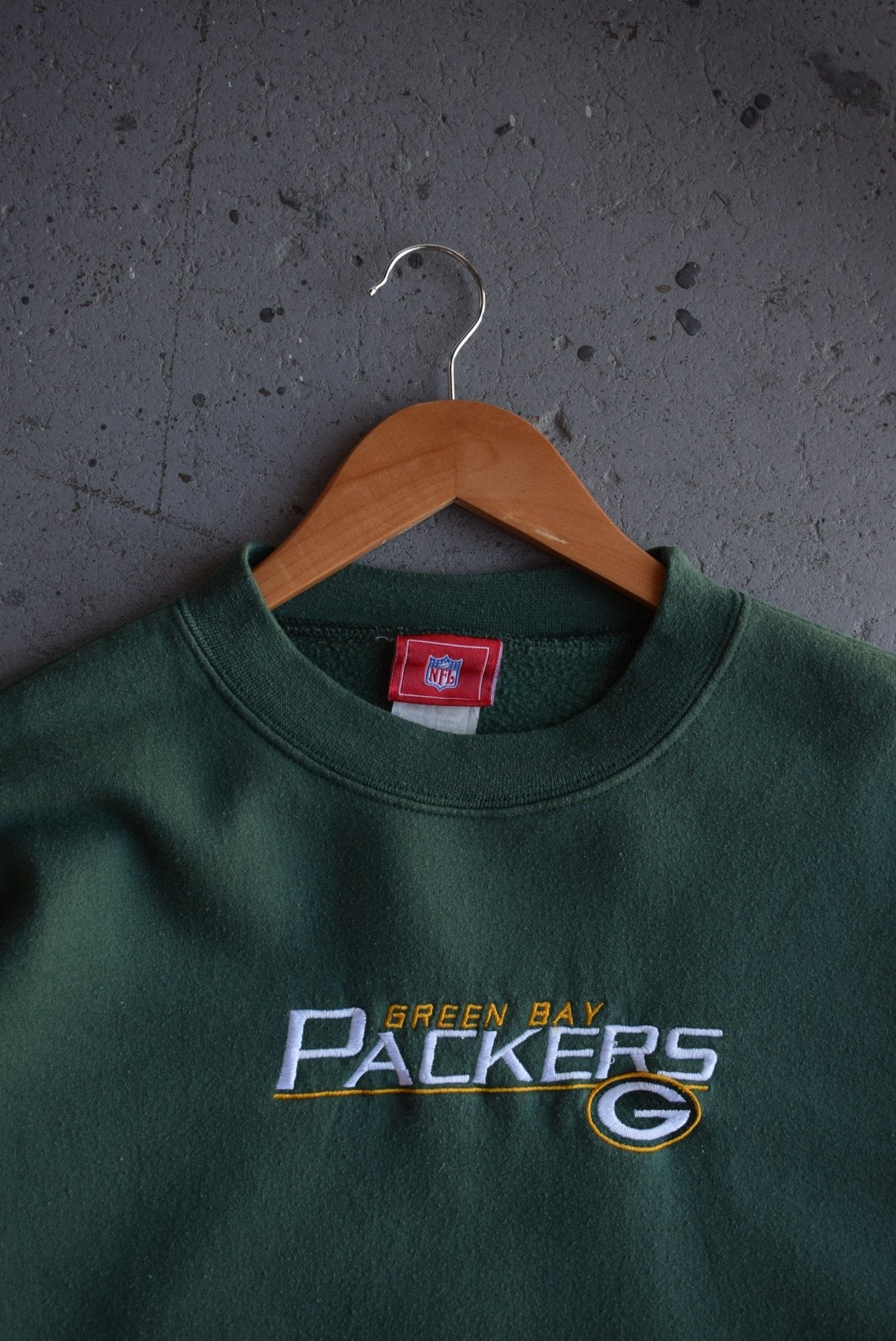 Vintage NFL Green Bay Packers Embroidered Crewneck (L) - Retrospective Store