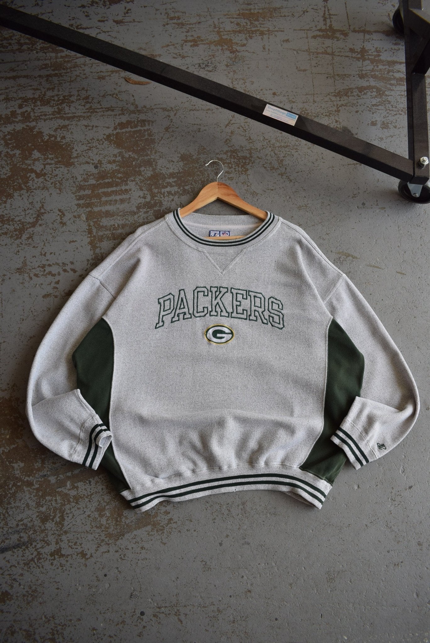 Vintage NFL Green Bay Packers Embroidered Crewneck (XL) - Retrospective Store