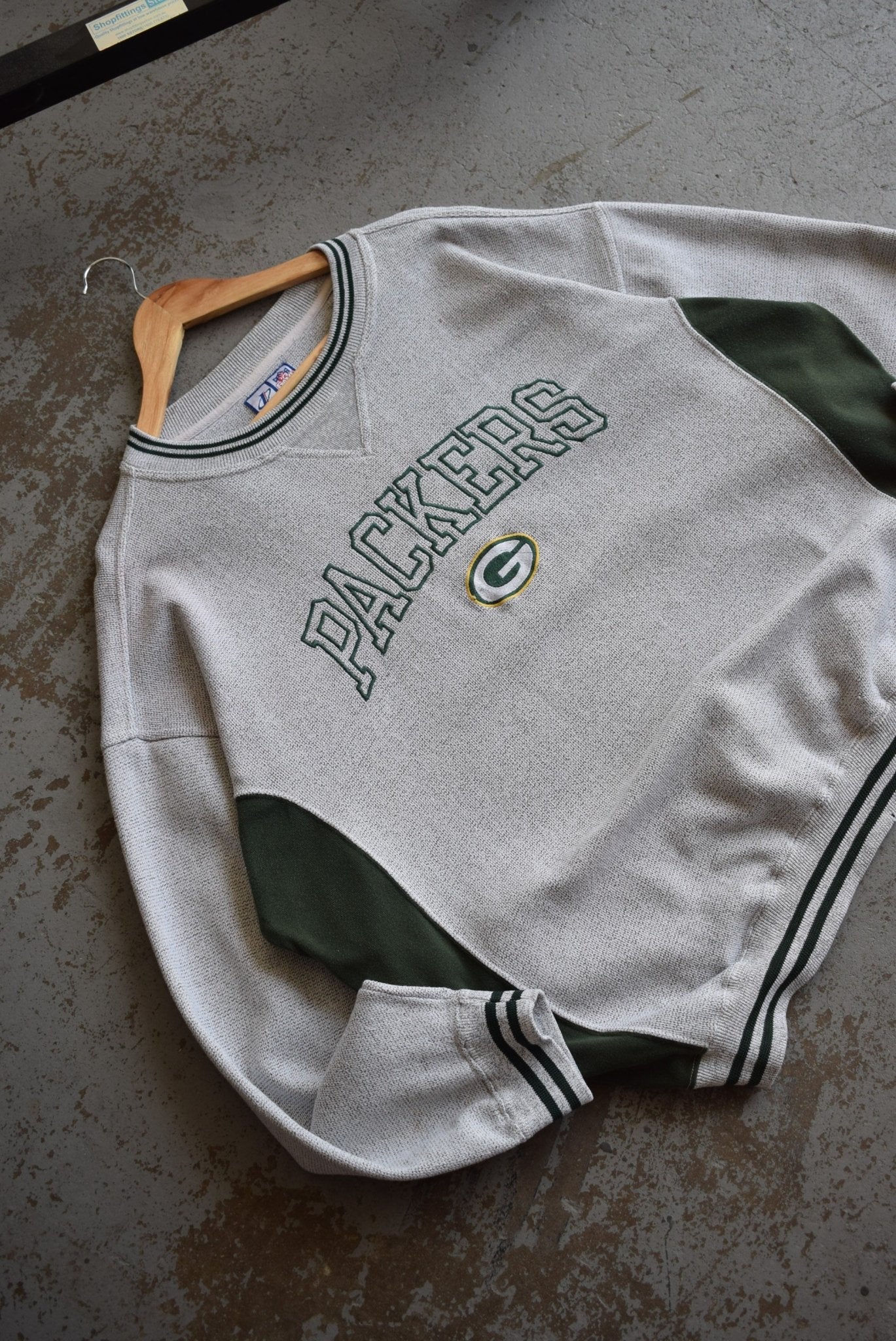 Vintage NFL Green Bay Packers Embroidered Crewneck (XL) - Retrospective Store