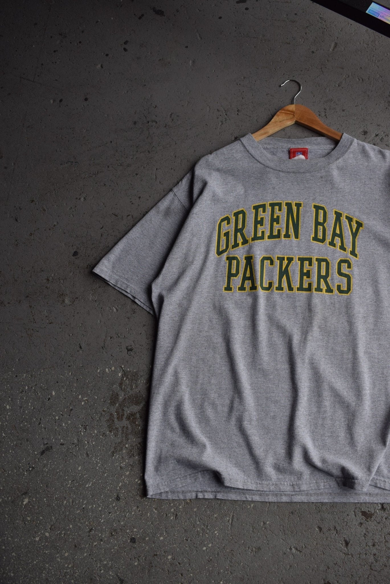 Vintage NFL Green Bay Packers Tee (XXL) - Retrospective Store