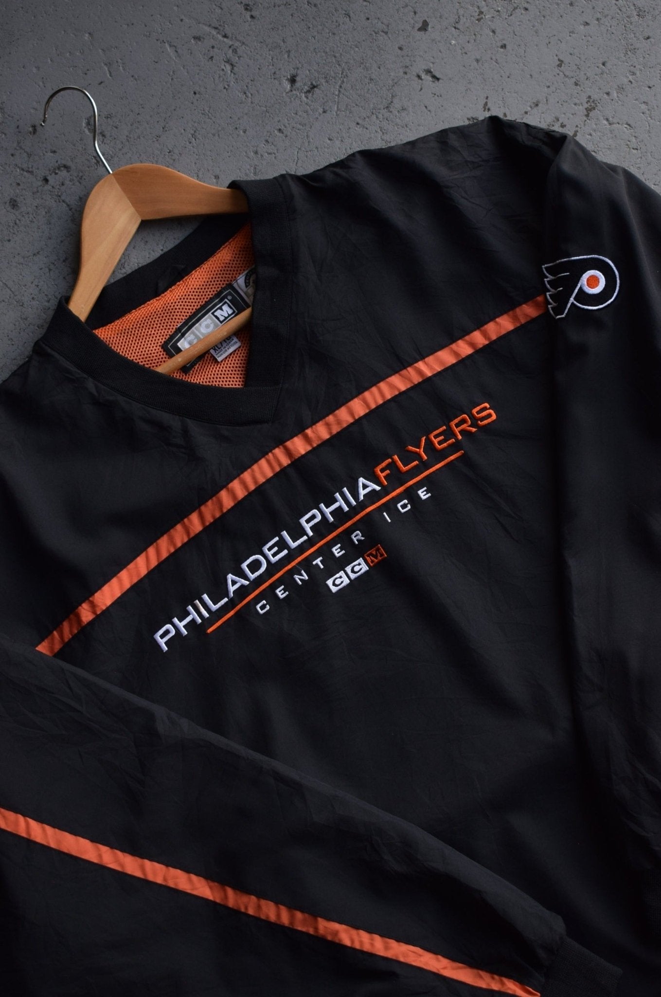 Vintage NHL Philadelphia Flyers Embroidered Pullover Jacket (XXL) - Retrospective Store