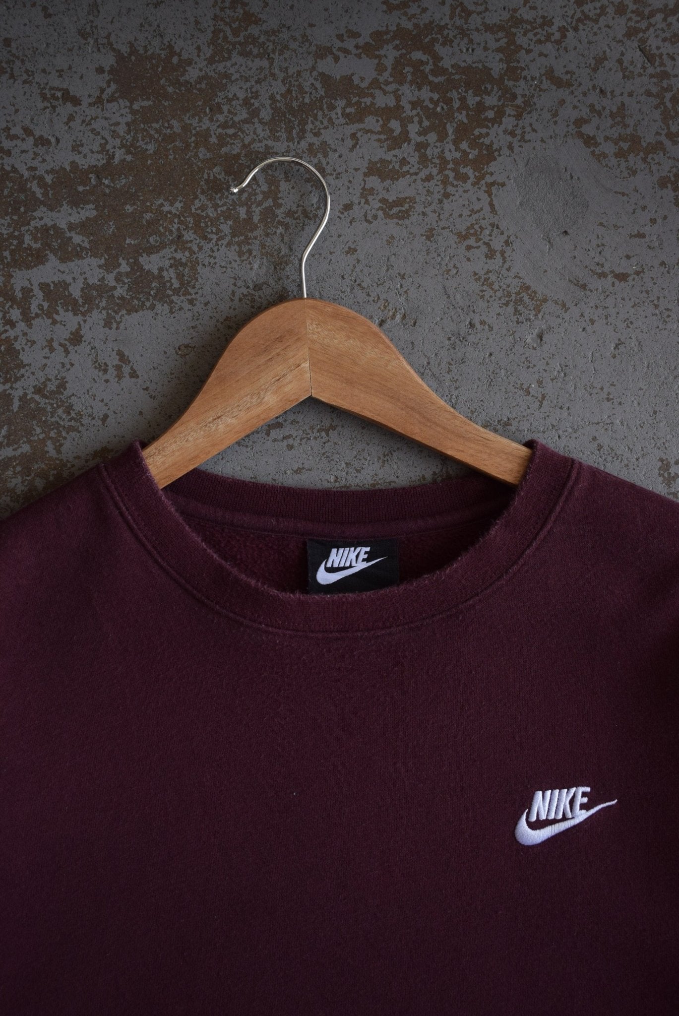 Vintage Nike Classic Logo Embroidered Crewneck (M) - Retrospective Store