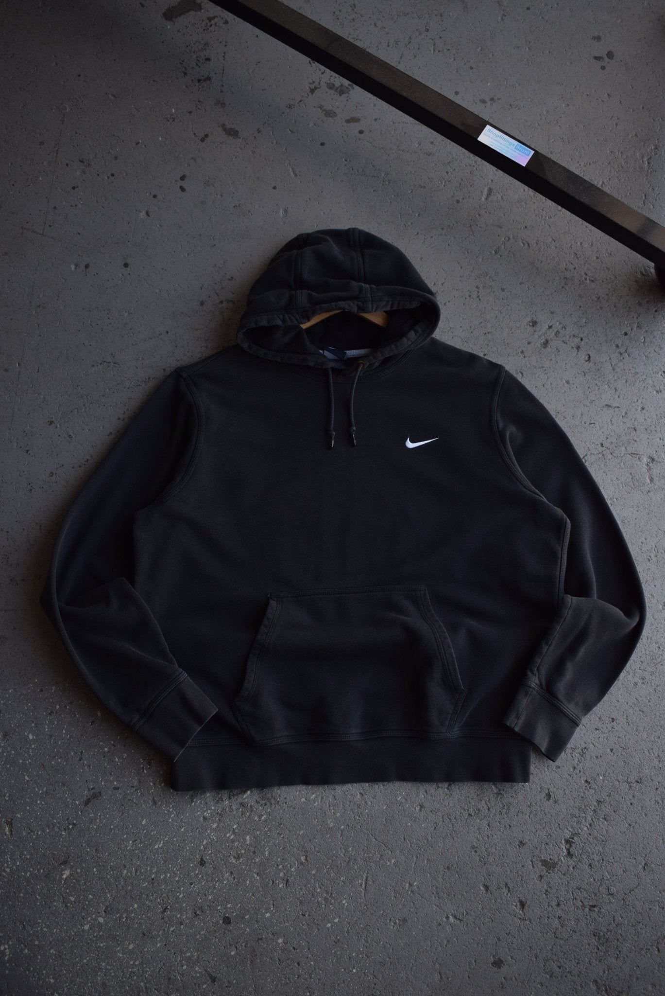 Vintage Nike Classic Logo Embroidered Hoodie (L/XL) - Retrospective Store