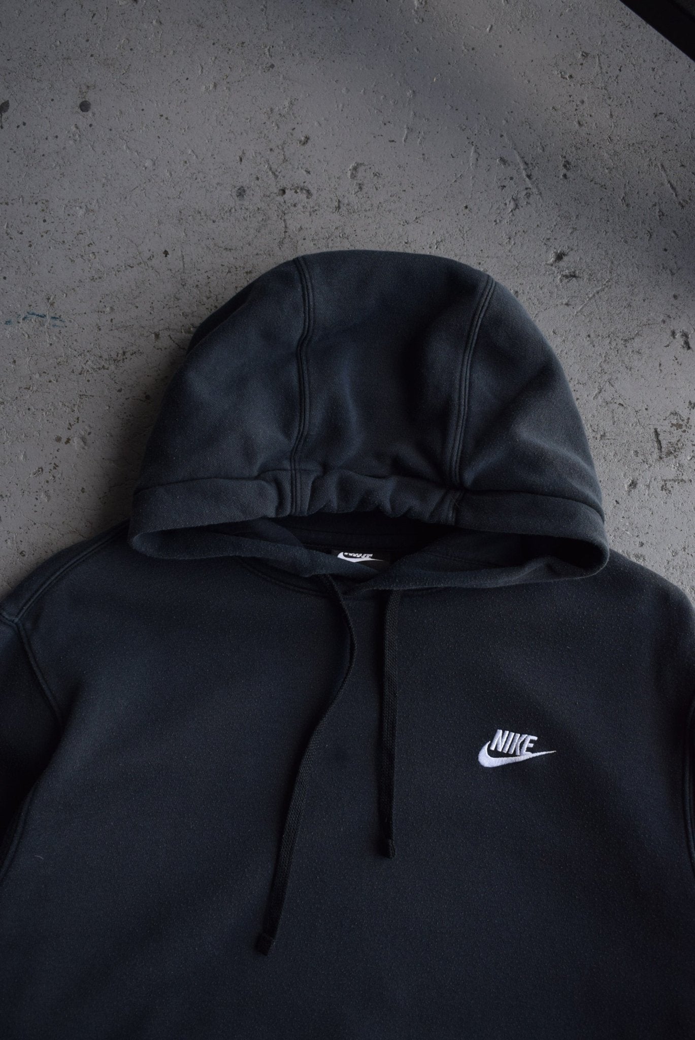 Vintage Nike Classic Logo Embroidered Hoodie (M) - Retrospective Store