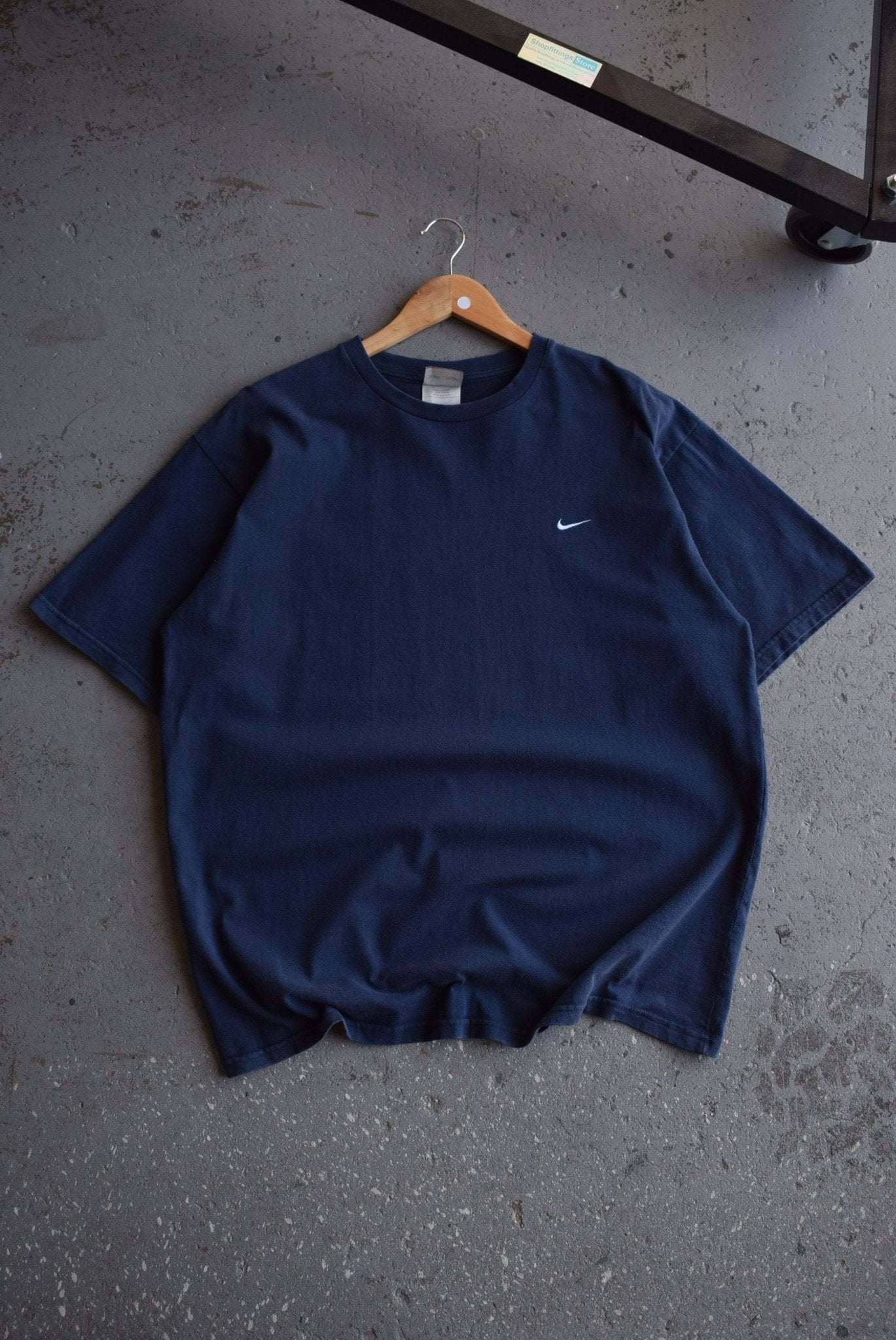 Vintage Nike Classic Logo Embroidered Tee (XL) - Retrospective Store