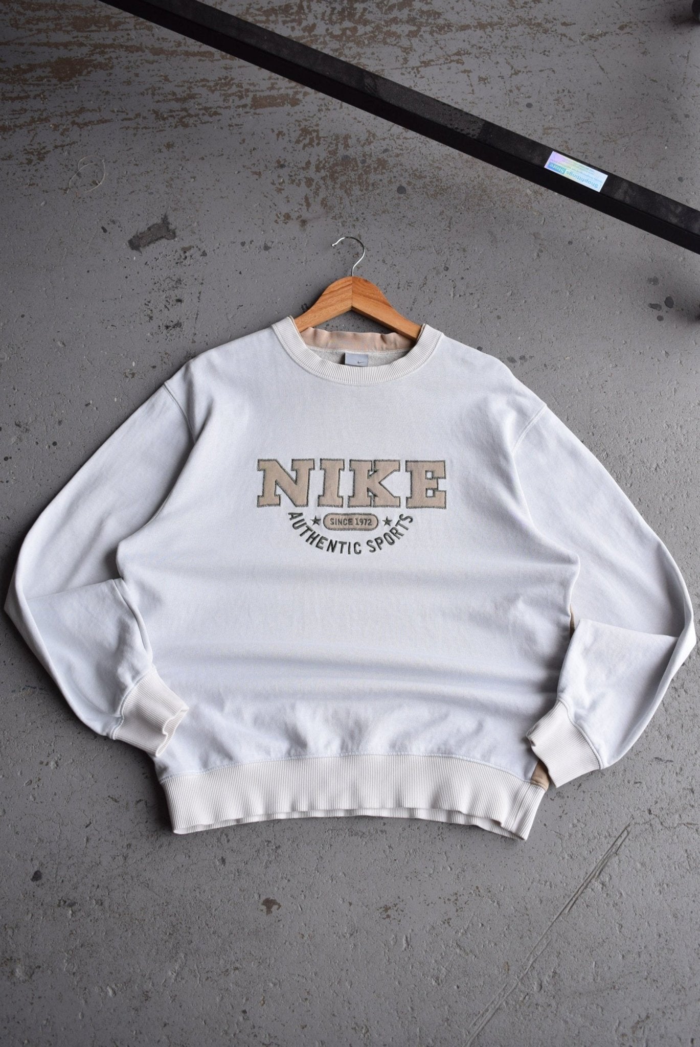 Vintage Nike Embroidered Spellout Crewneck (L) - Retrospective Store