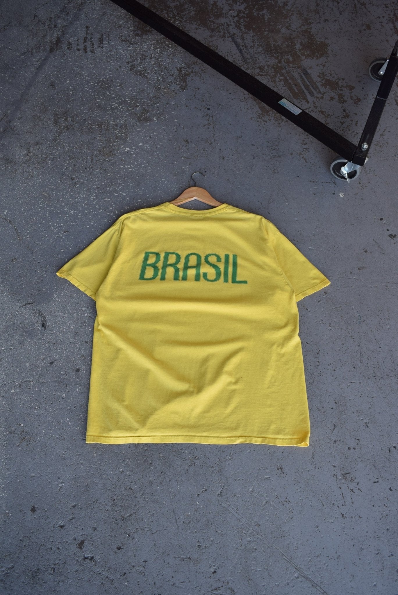 Vintage Nike x Brasil Football Confederation Tee (XL) - Retrospective Store