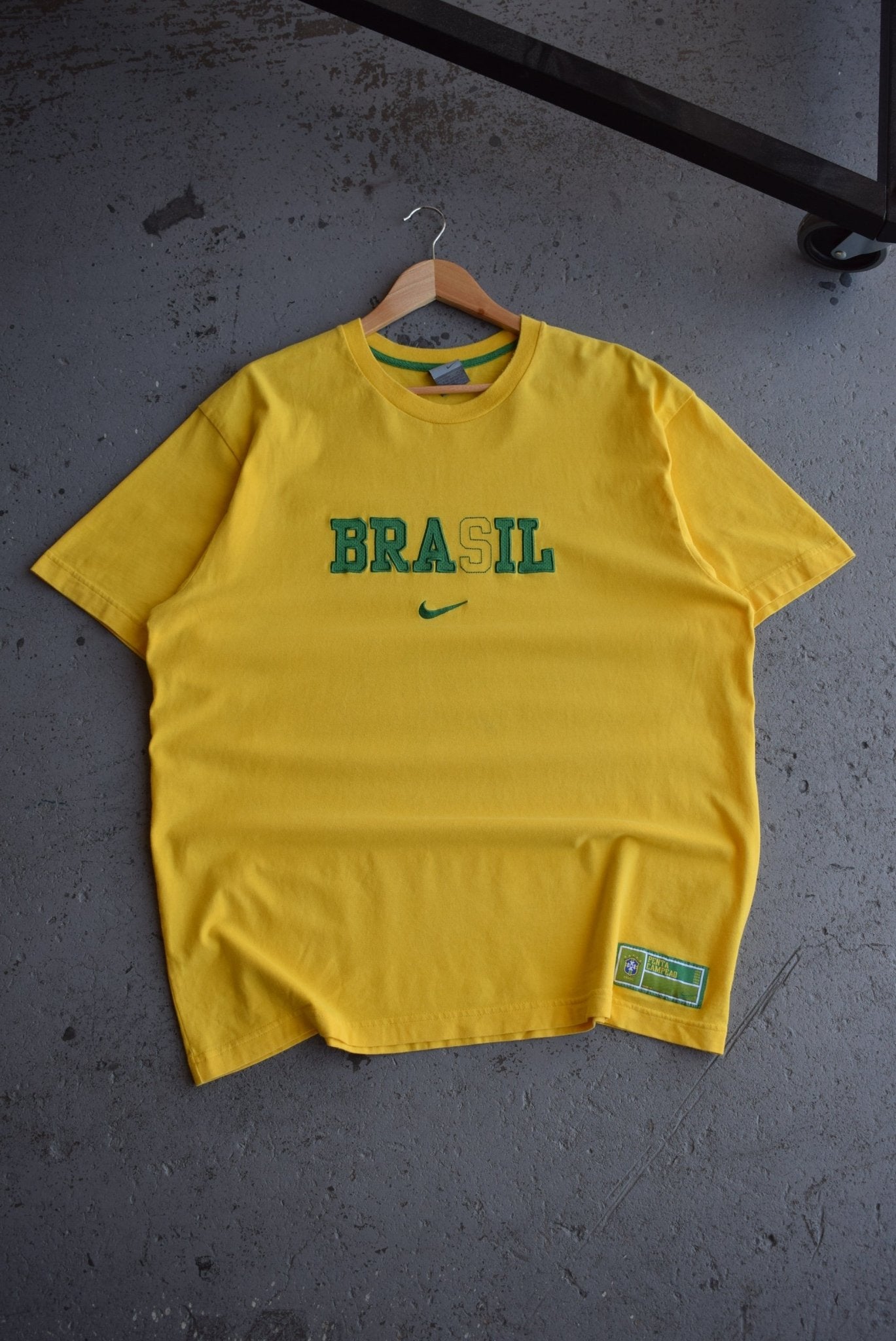 Vintage Nike x Brasil National Football Team Tee (XL) - Retrospective Store