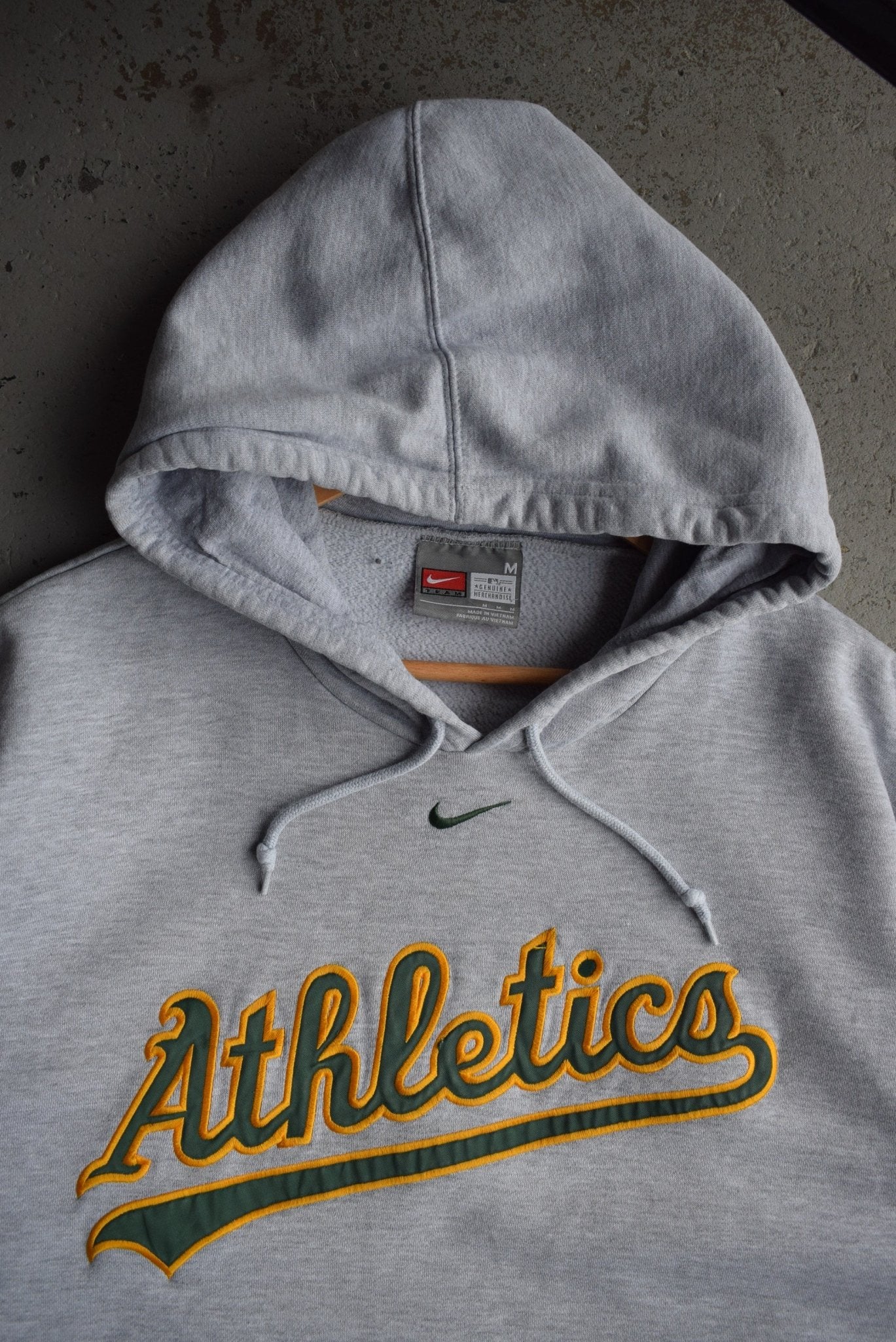 Vintage Nike x MLB Oakland Athletics Embroidered Hoodie (M/L) - Retrospective Store