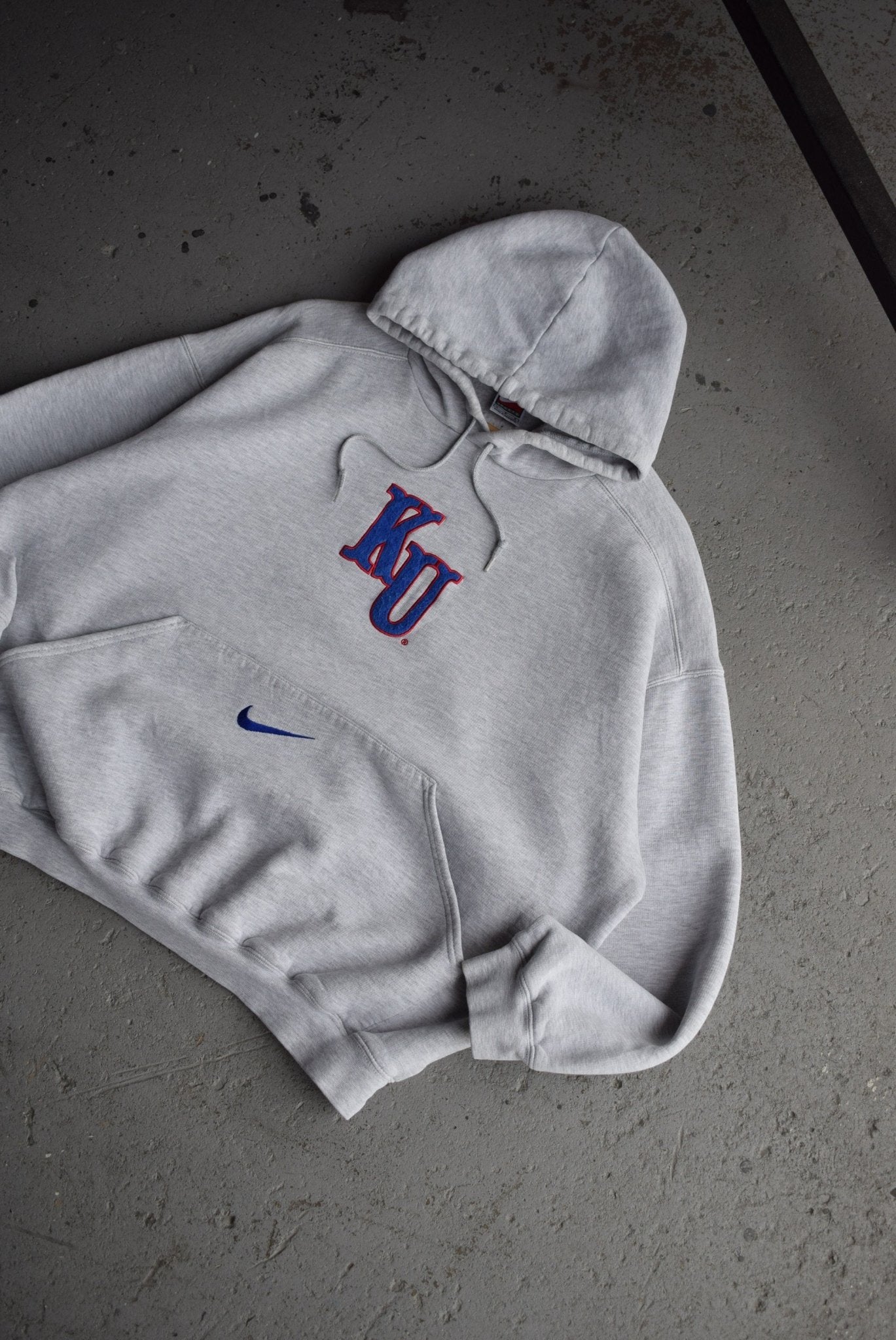 Vintage Nike x University of Kansas Embroidered Hoodie (L) - Retrospective Store