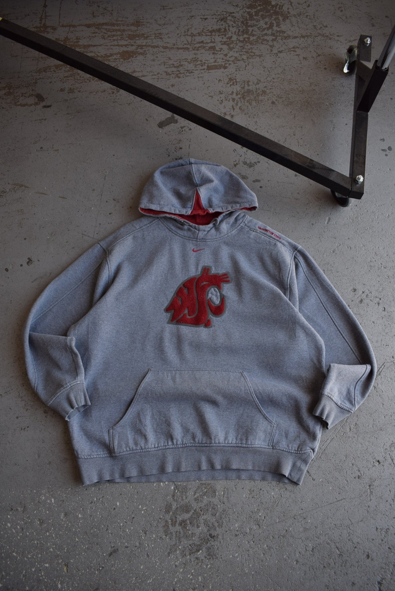 Vintage Nike x Washington State University Embroidered Hoodie (XXL) - Retrospective Store